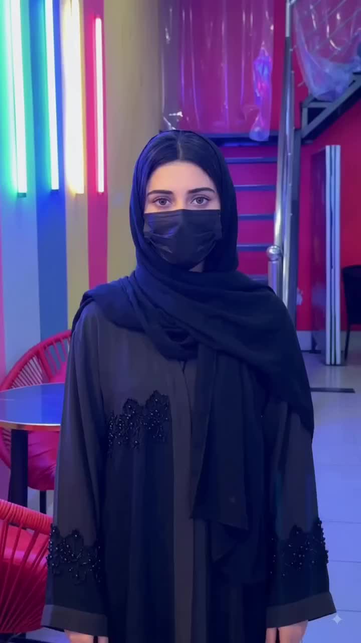 @AYESHA😜02