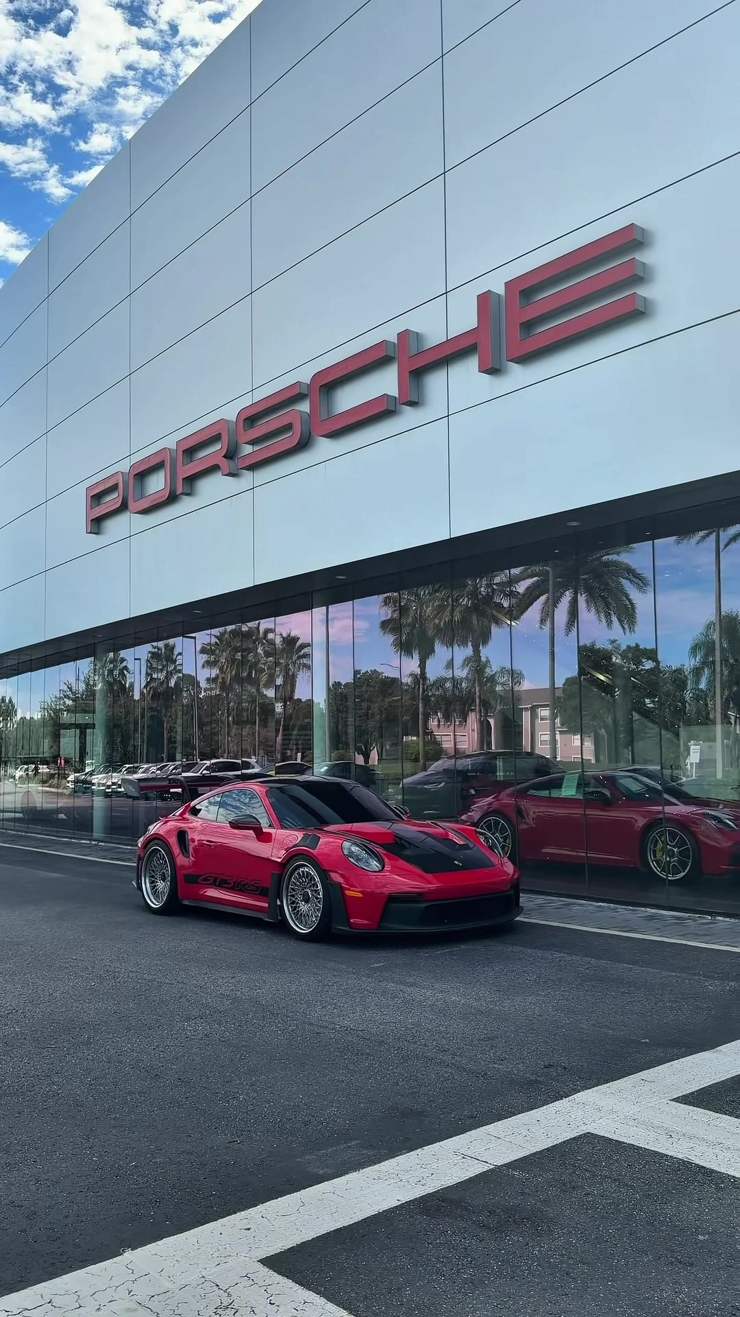 @supercarvicky