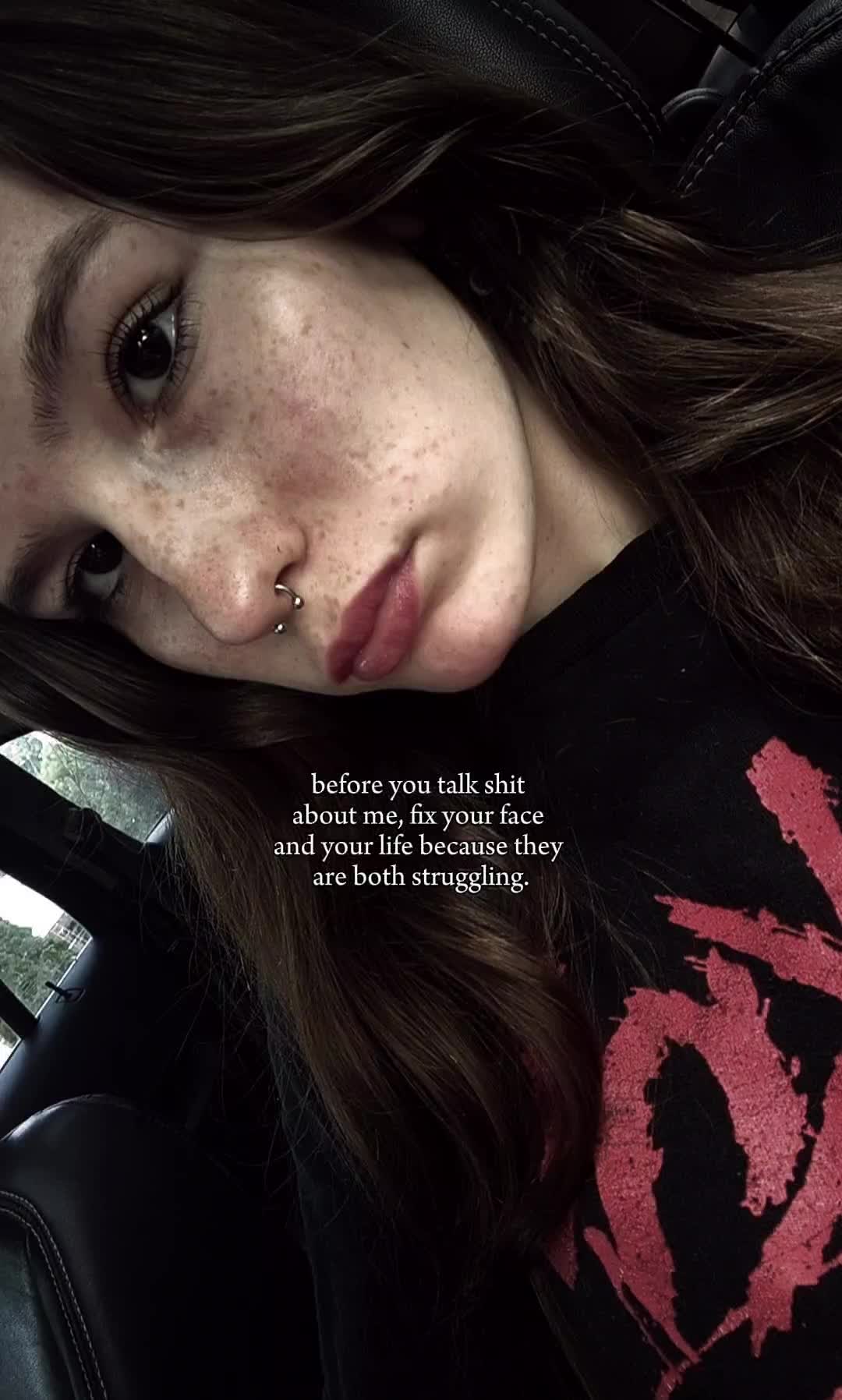 @Grunge Girl 🖤