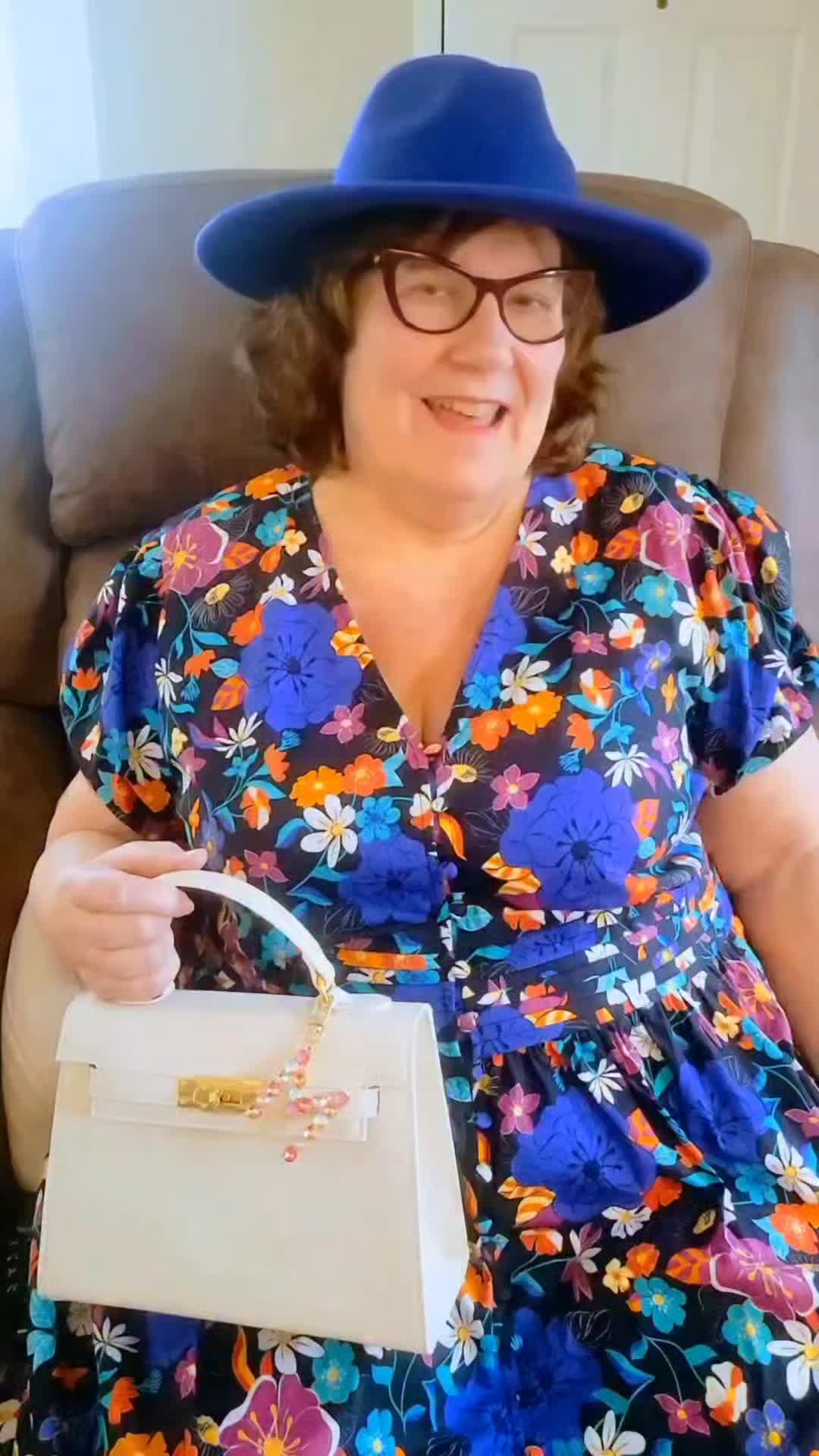 @MicheleKay54