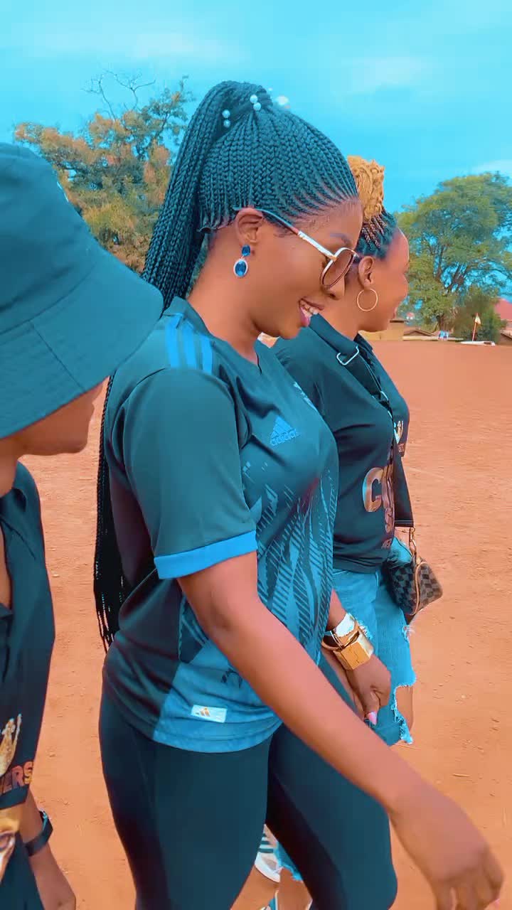 @PROUD CINDYCATE🇺🇬