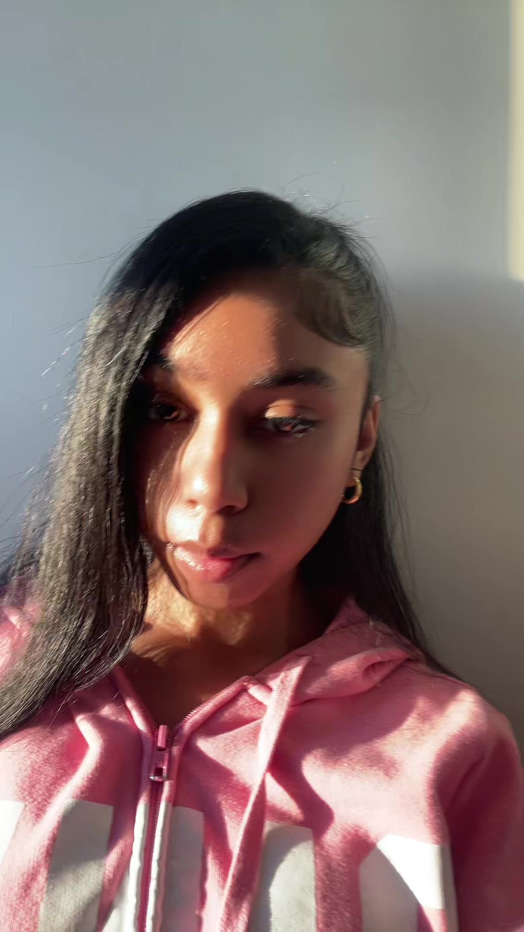 @Niesaa.
