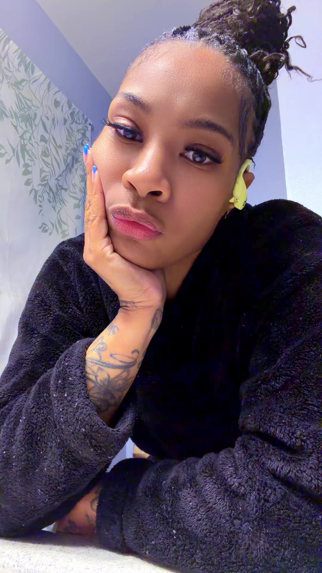 @Leesha Lashae