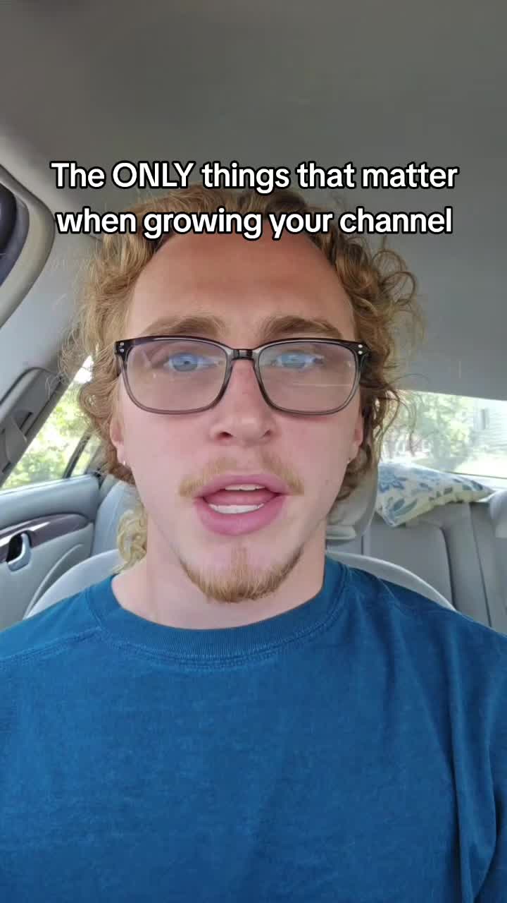 @GoldieGl0cks