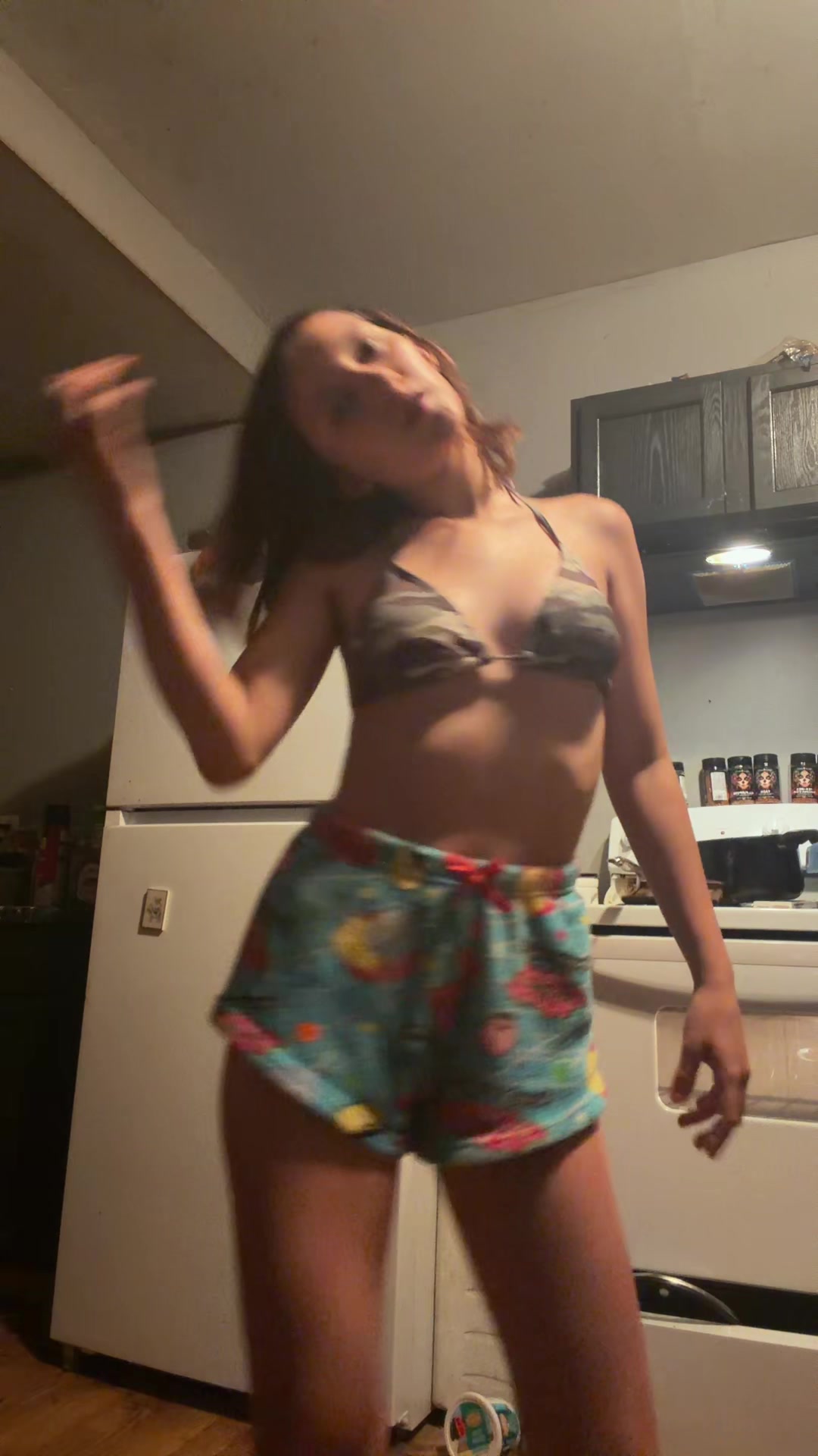 @Hi