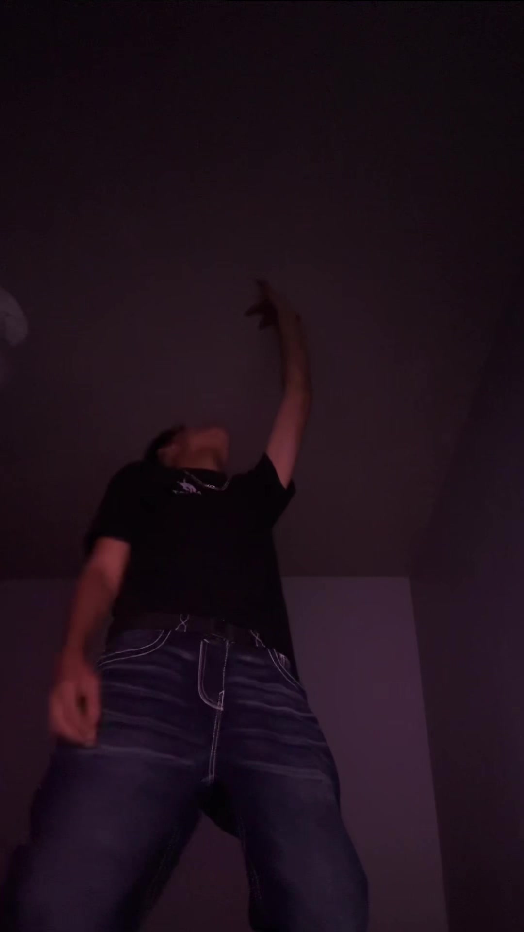 @︎