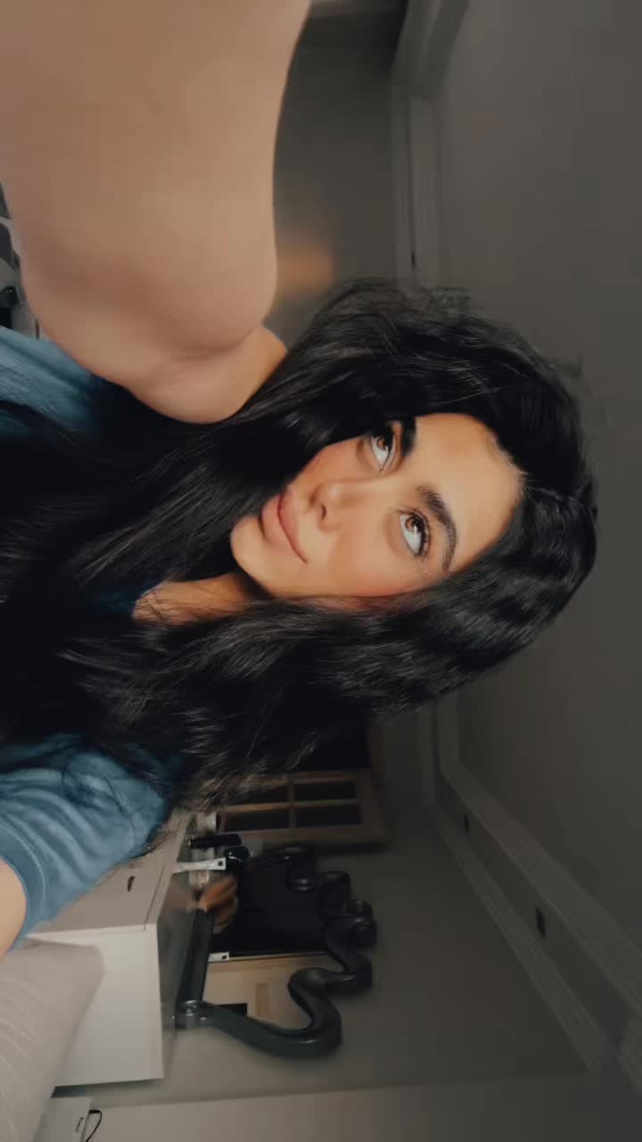 @roozhiina