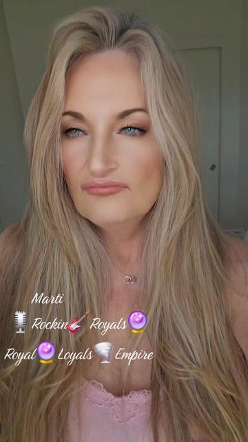 @👑Marti🎙Rockin🎸Royals🔮🌪