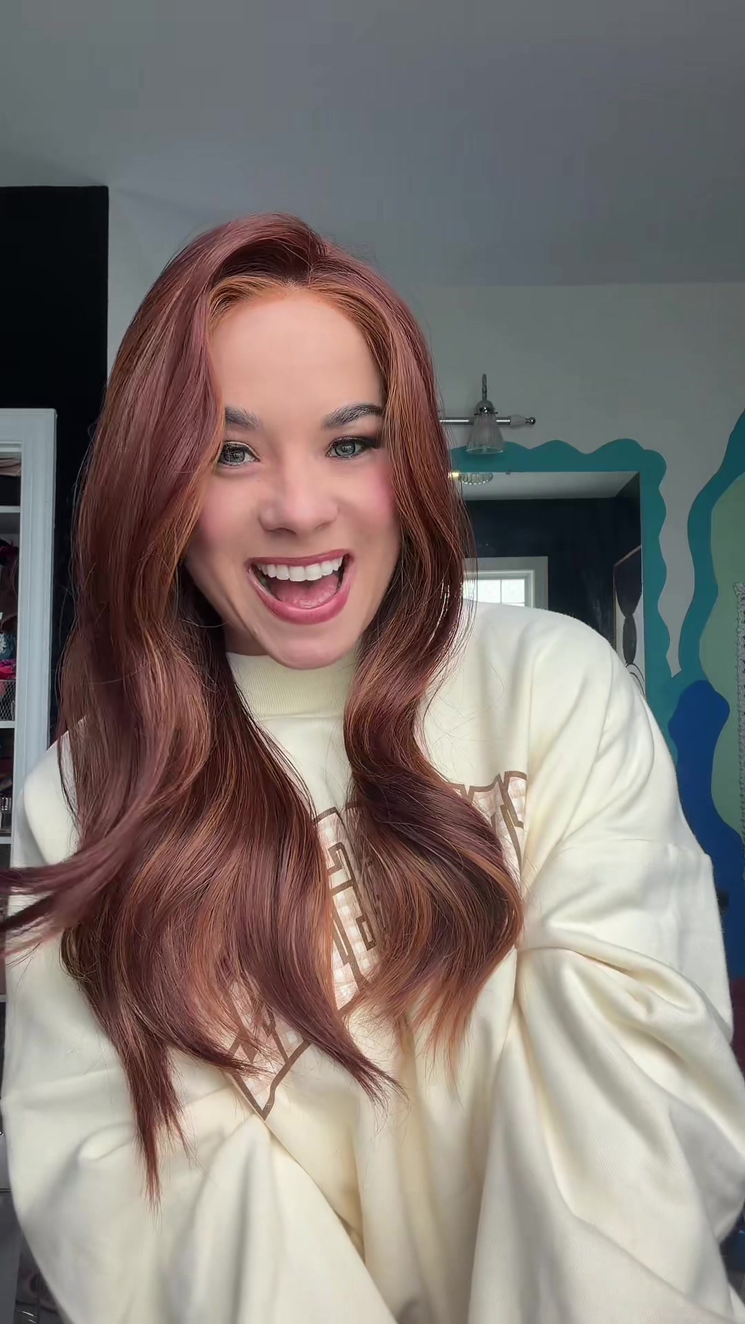 @Elizabeth Wears Wigs 🏳️🌈