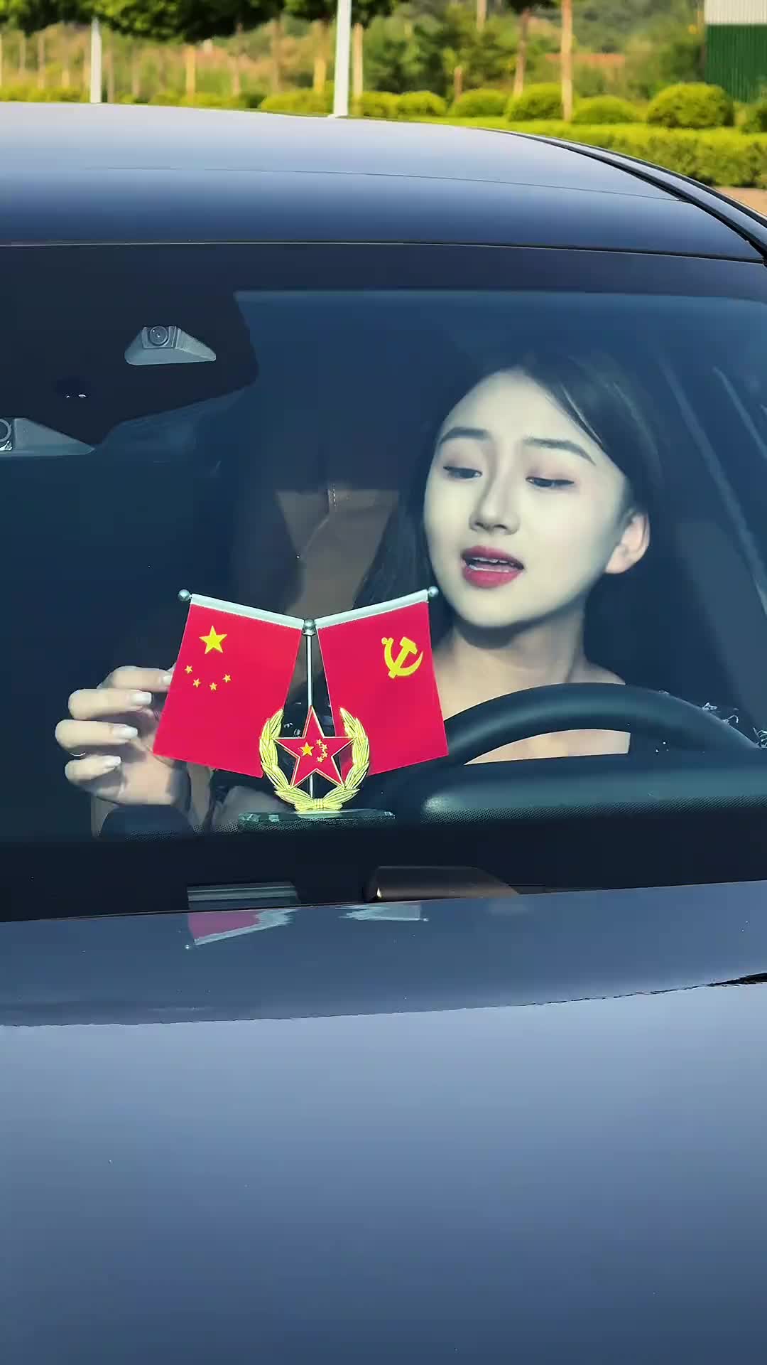 @𝙇𝙀𝙒𝘼𝙉𝙄 𝙅𝙀𝙉𝙉𝙔