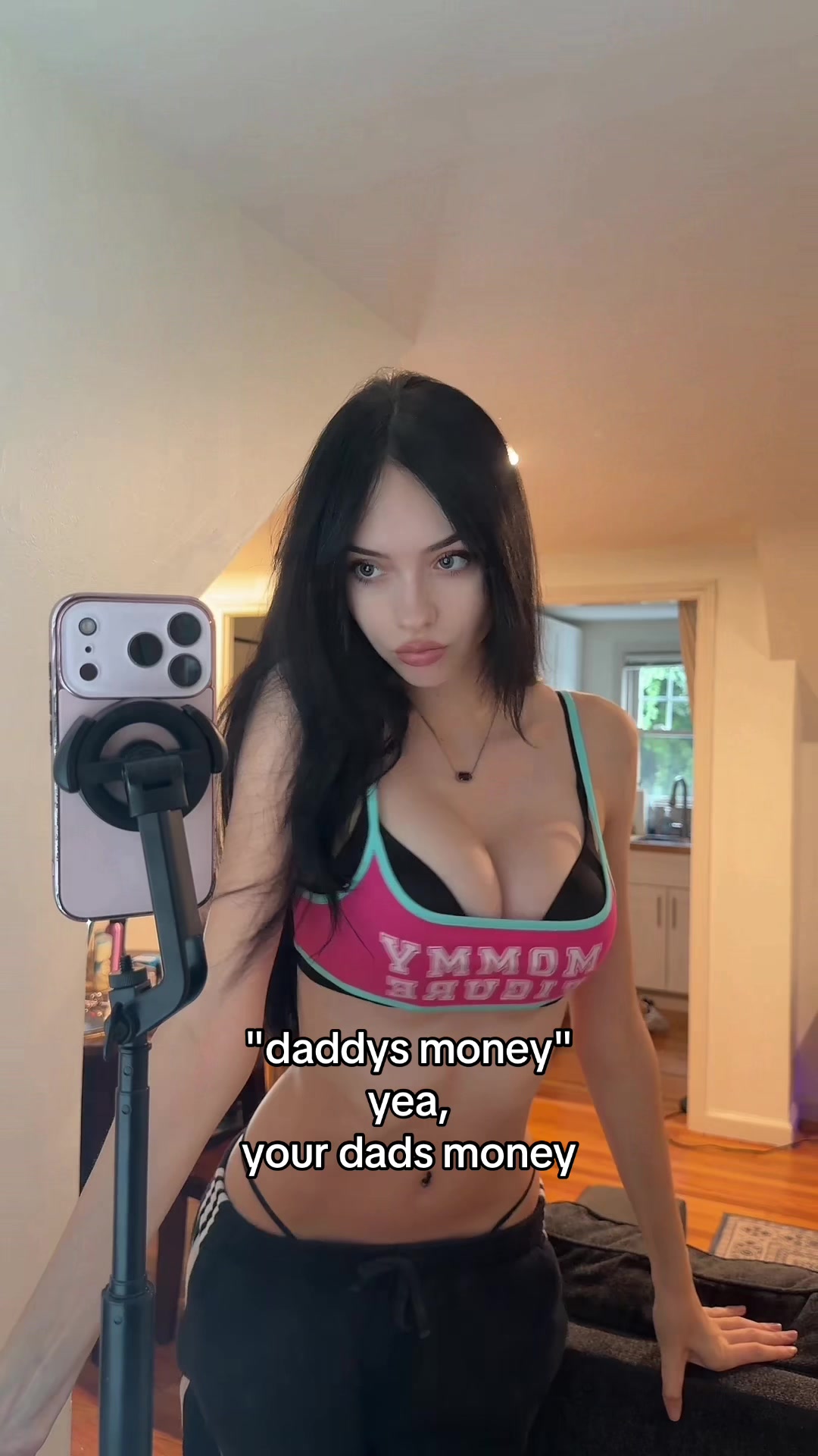 @.evievoss