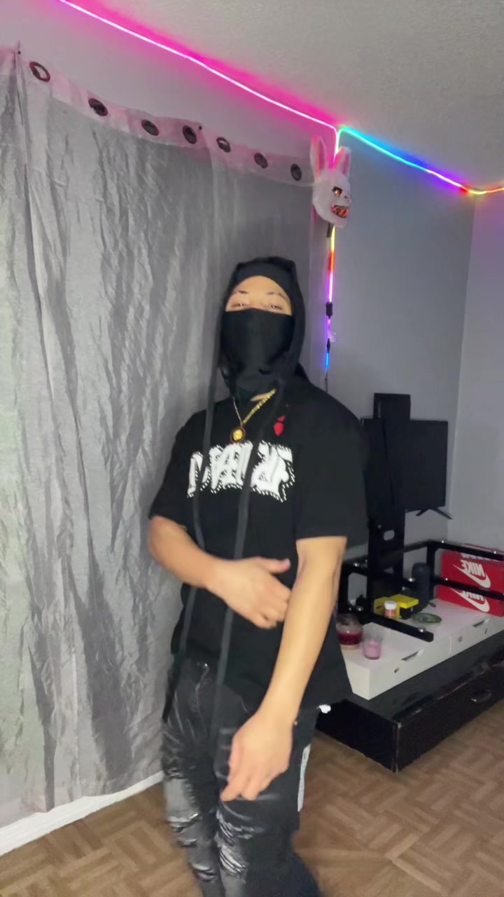 @Aiver. Lgant☠️👹🏴☠️