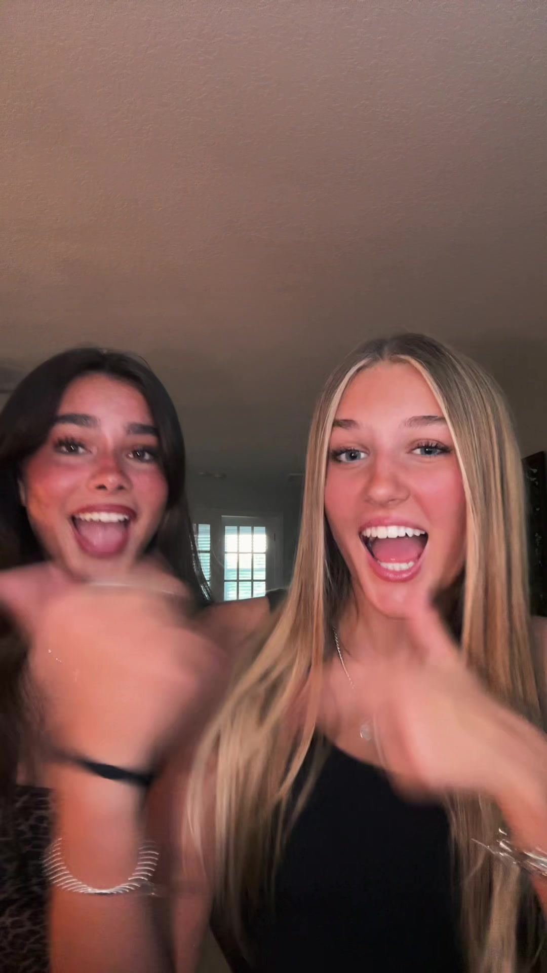 @Ella