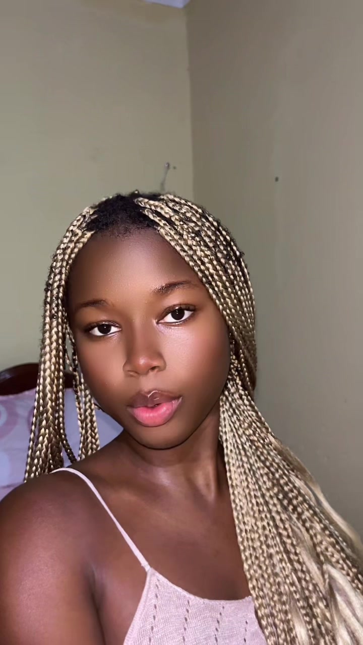@𝓢𝓸𝓯𝓲𝓪✨