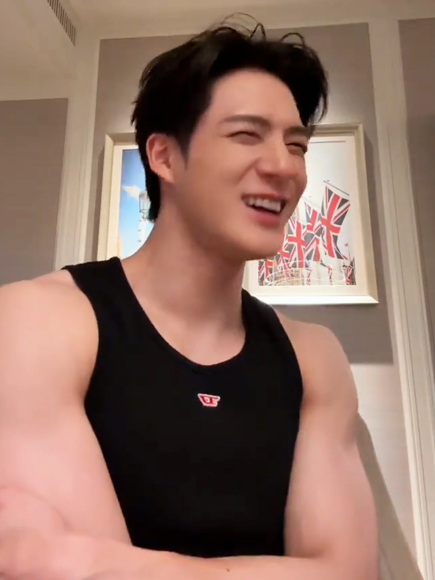 @แฟนสาวเจโน่แจมินจีซอง