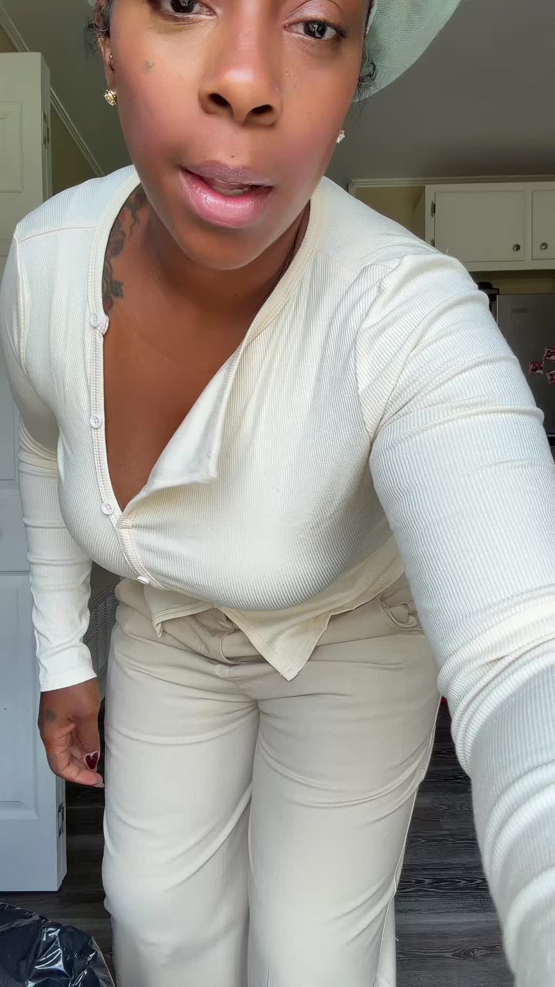 @aprilb.kiser