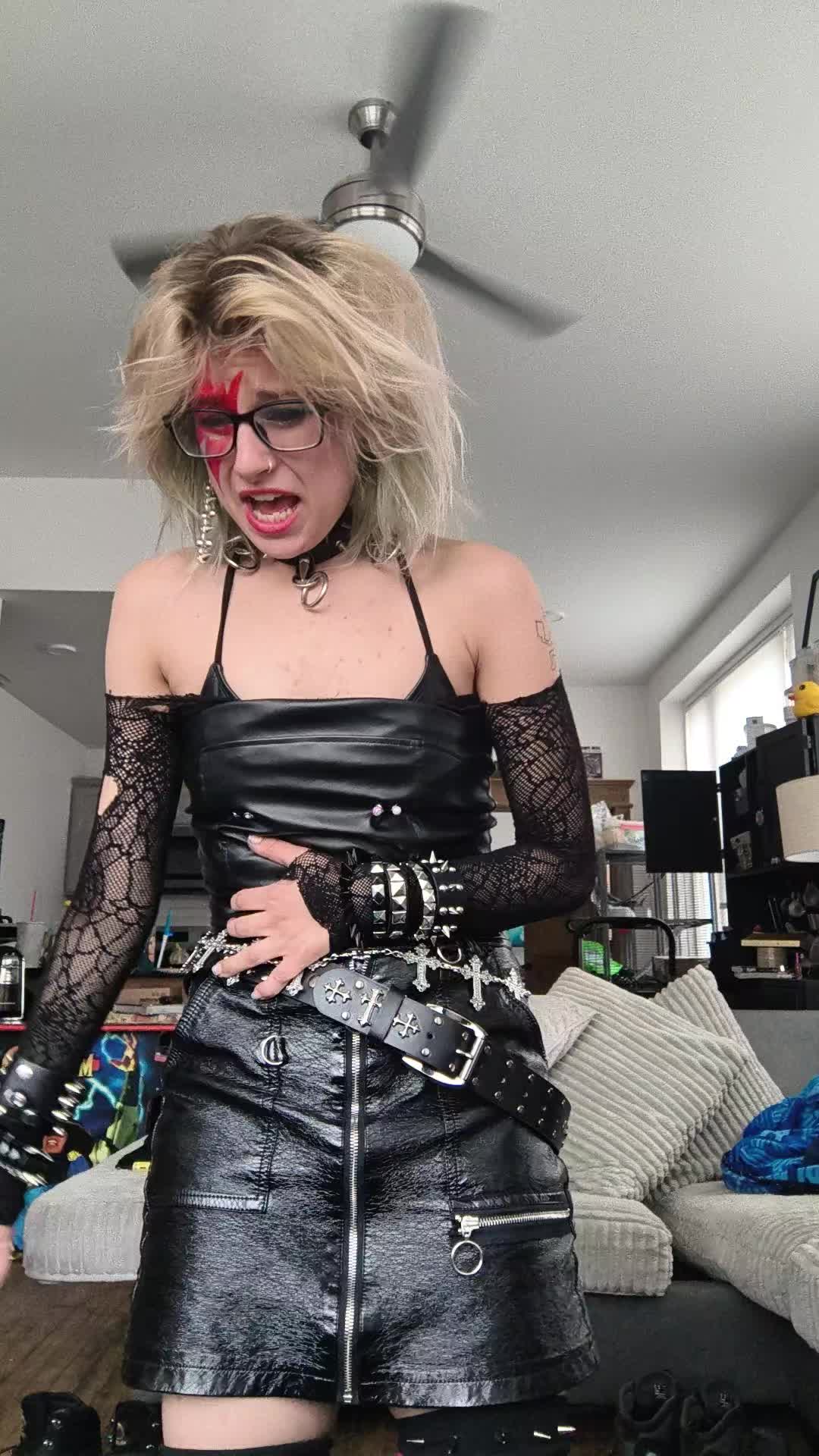 @cringekidwithaglowup