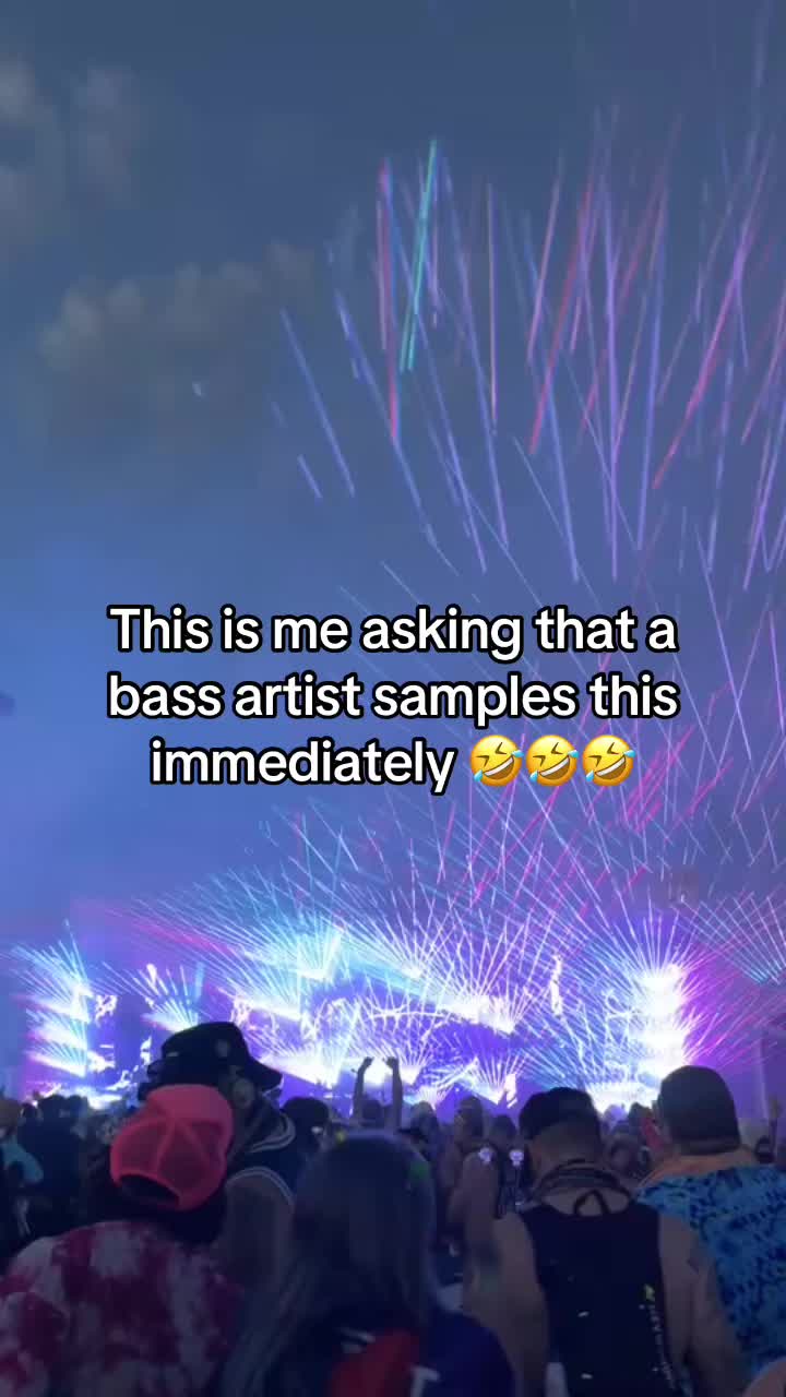 @The Pink Haired Raver 🌀