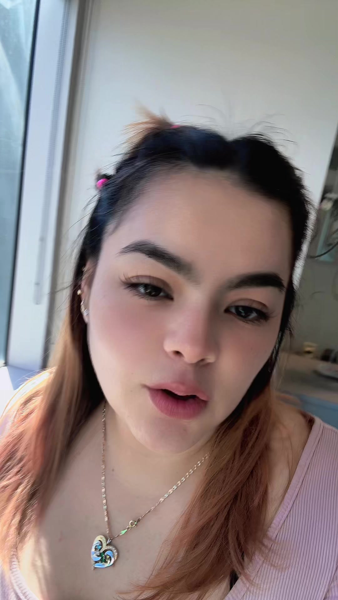 @Bella Leiva