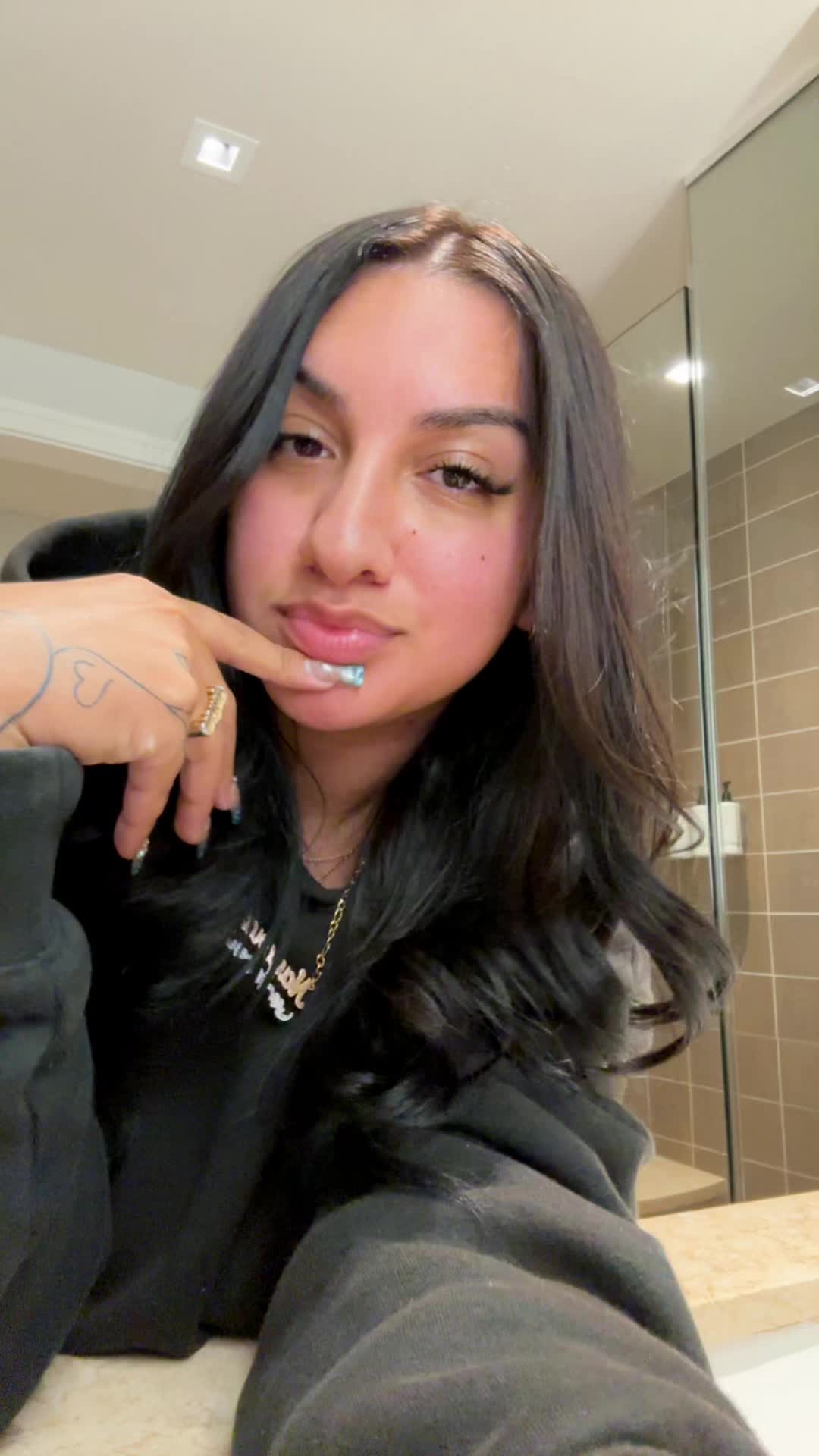 @Nayara🫶🏼.