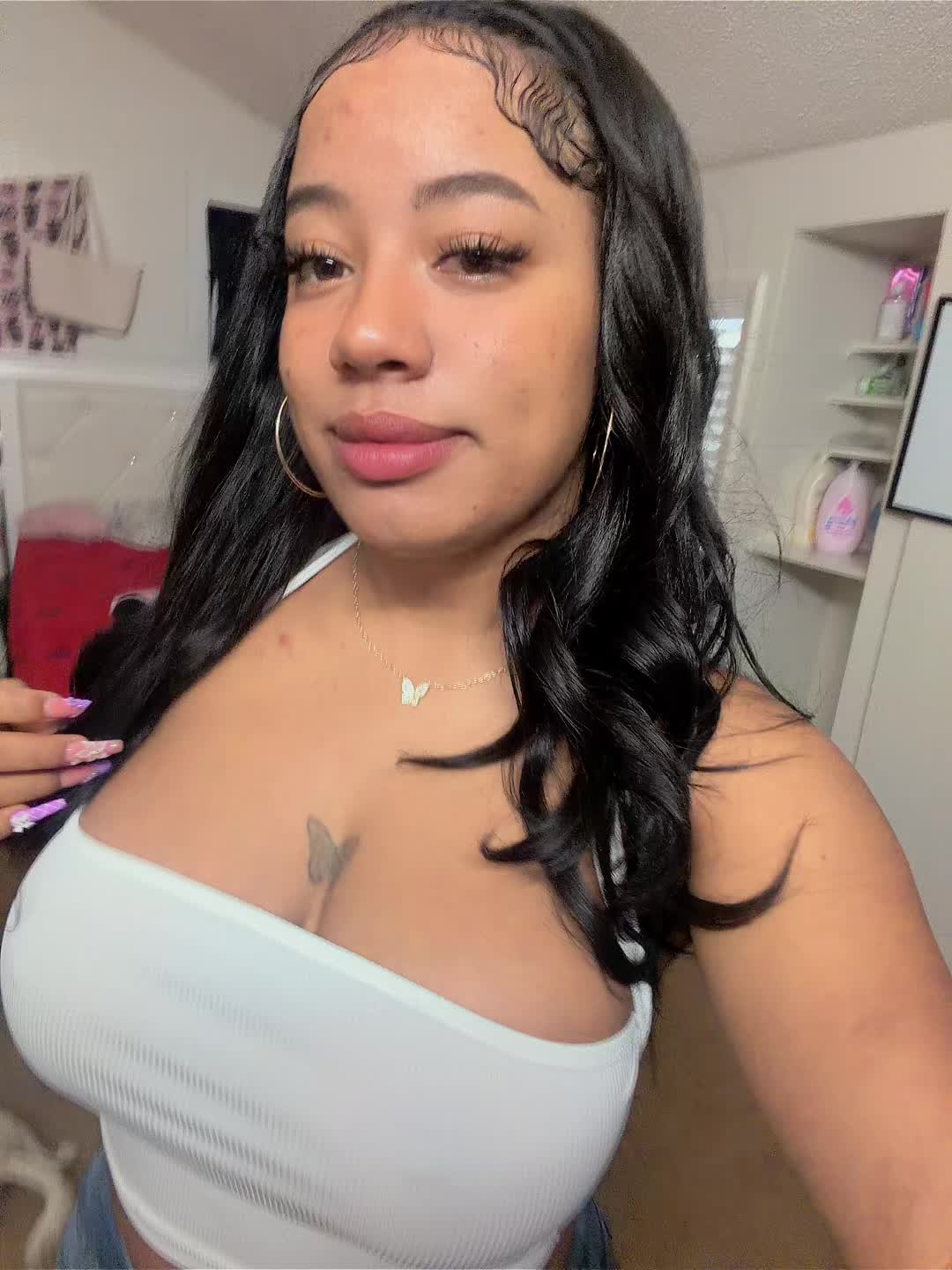 @Yailinbby