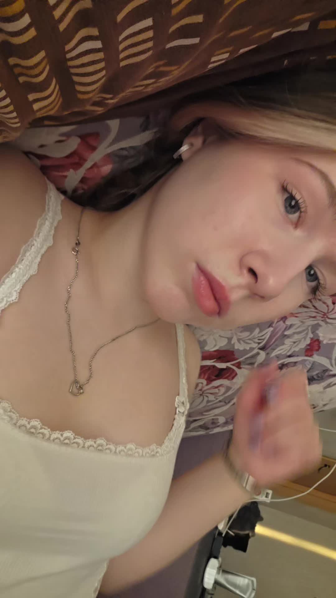 @6alinkiss