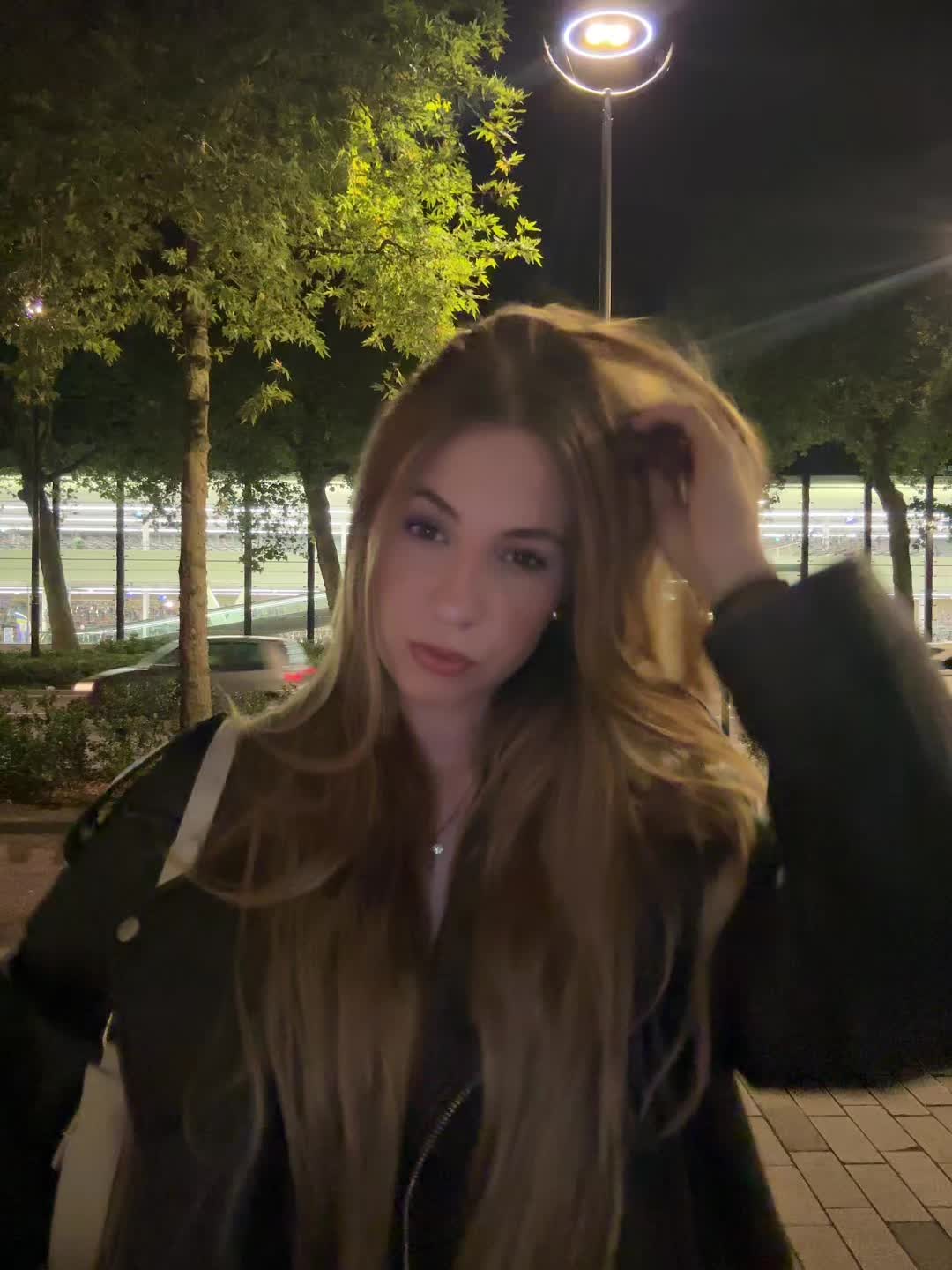 @Gia