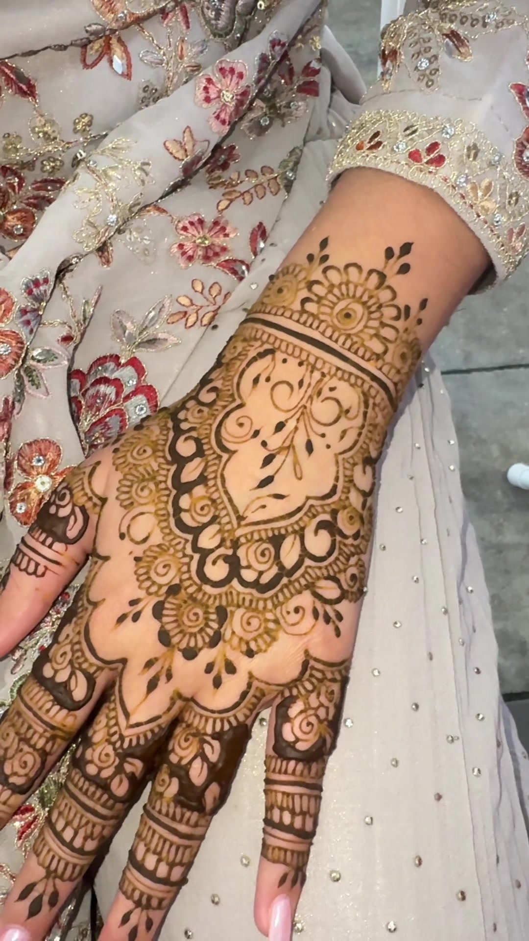 @Sirat ✨Brampton henna Artist