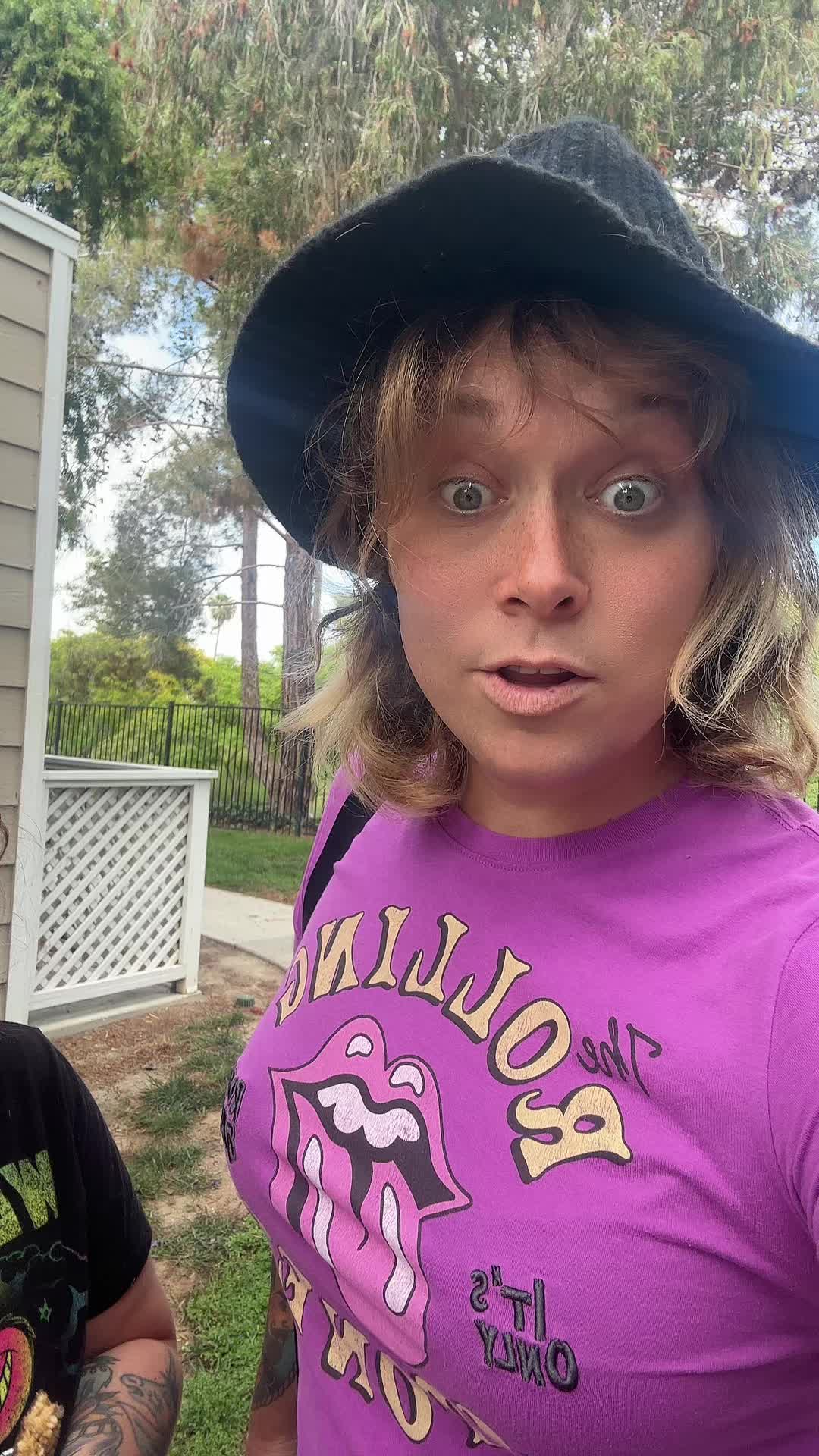 @Sylvie (GQ) 🎆 🏳️&zwj;⚧️ 🪽💜