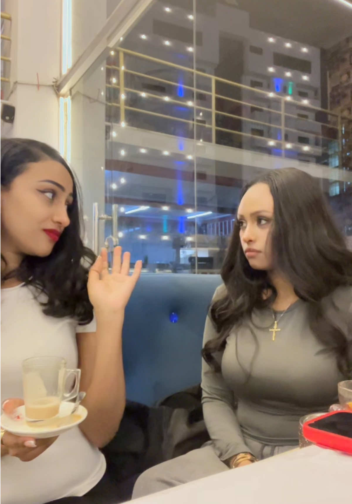 @Viviyan Amir 🇪🇷
