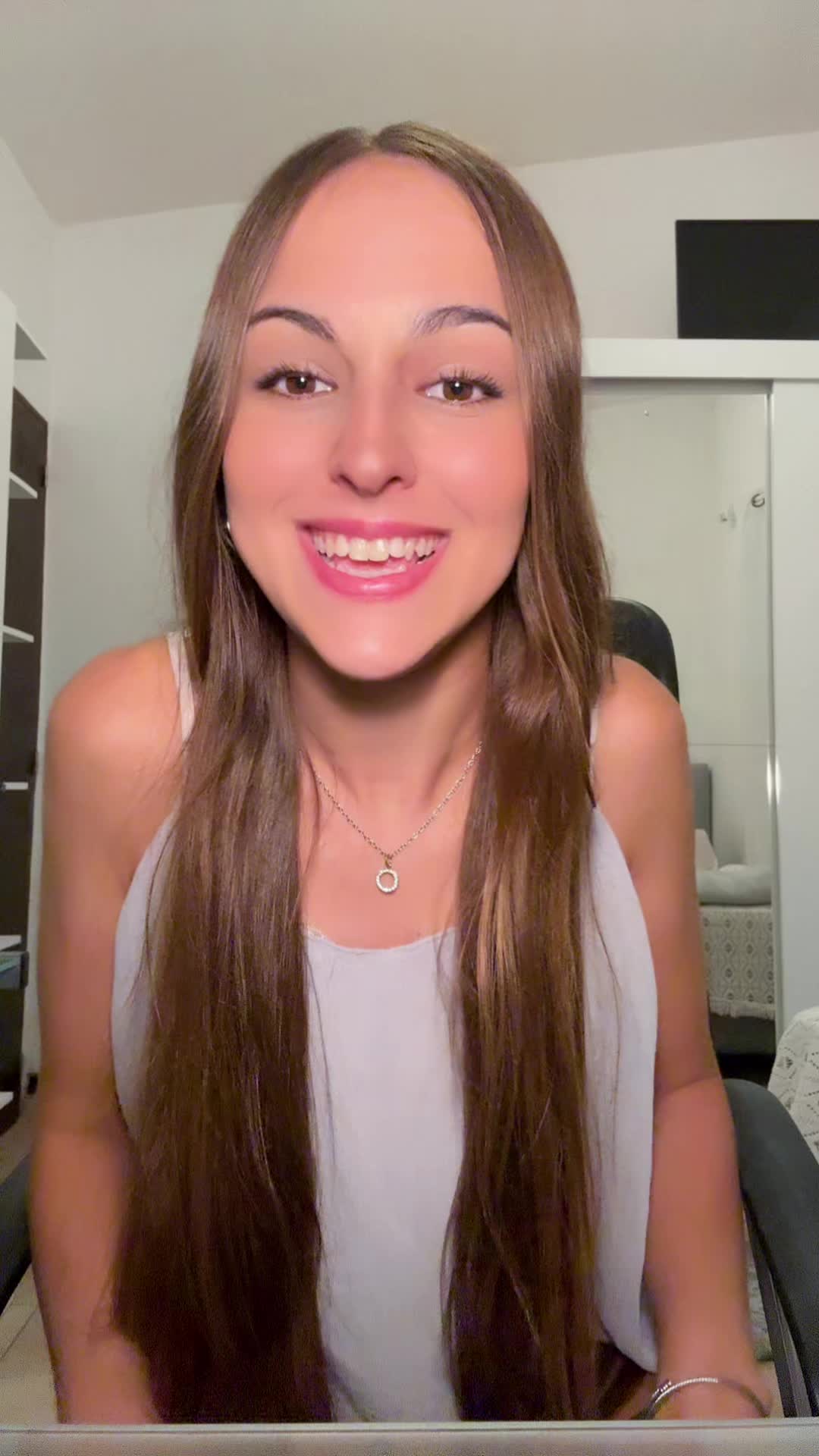 @Oriana Tatu🇺🇾