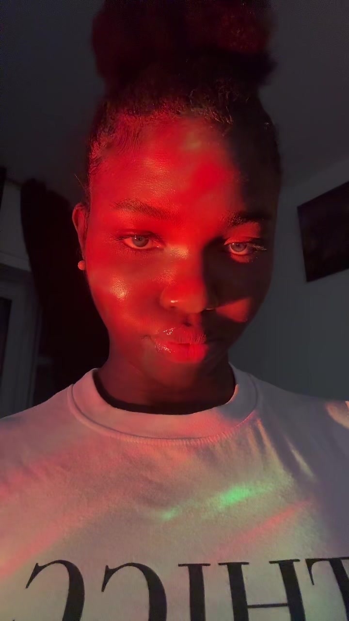 @Tania_tania💕