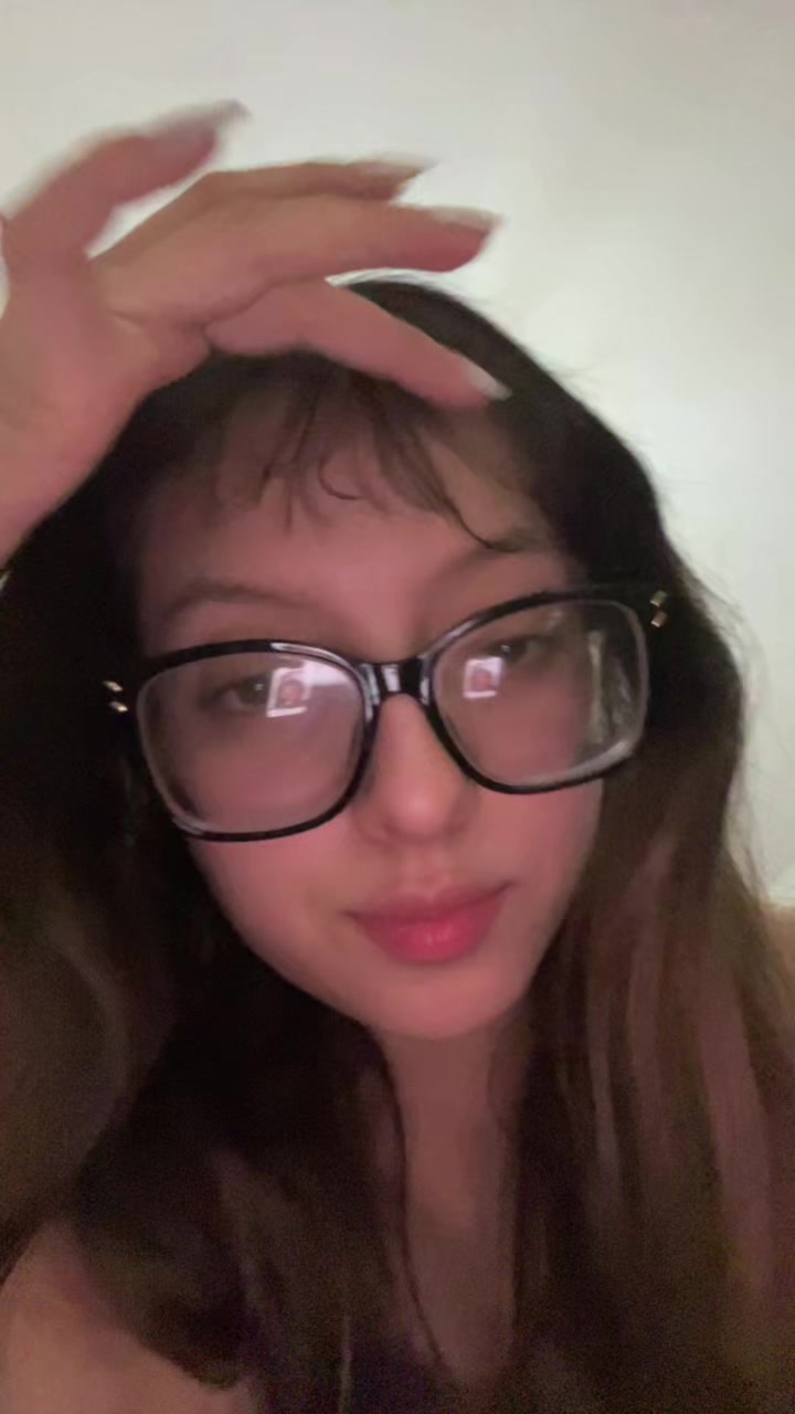 @Maybe not thaaat girl