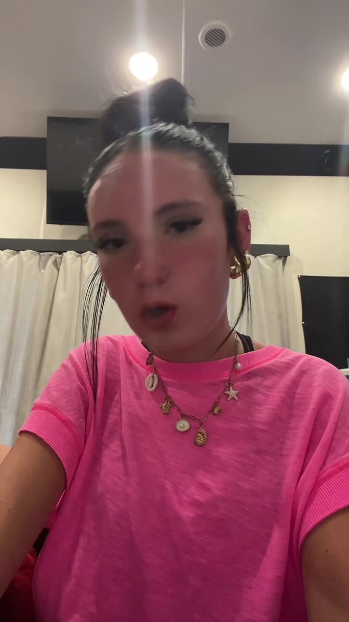 @𝐚 𝐲 𝐝 𝐞 𝐧🦩