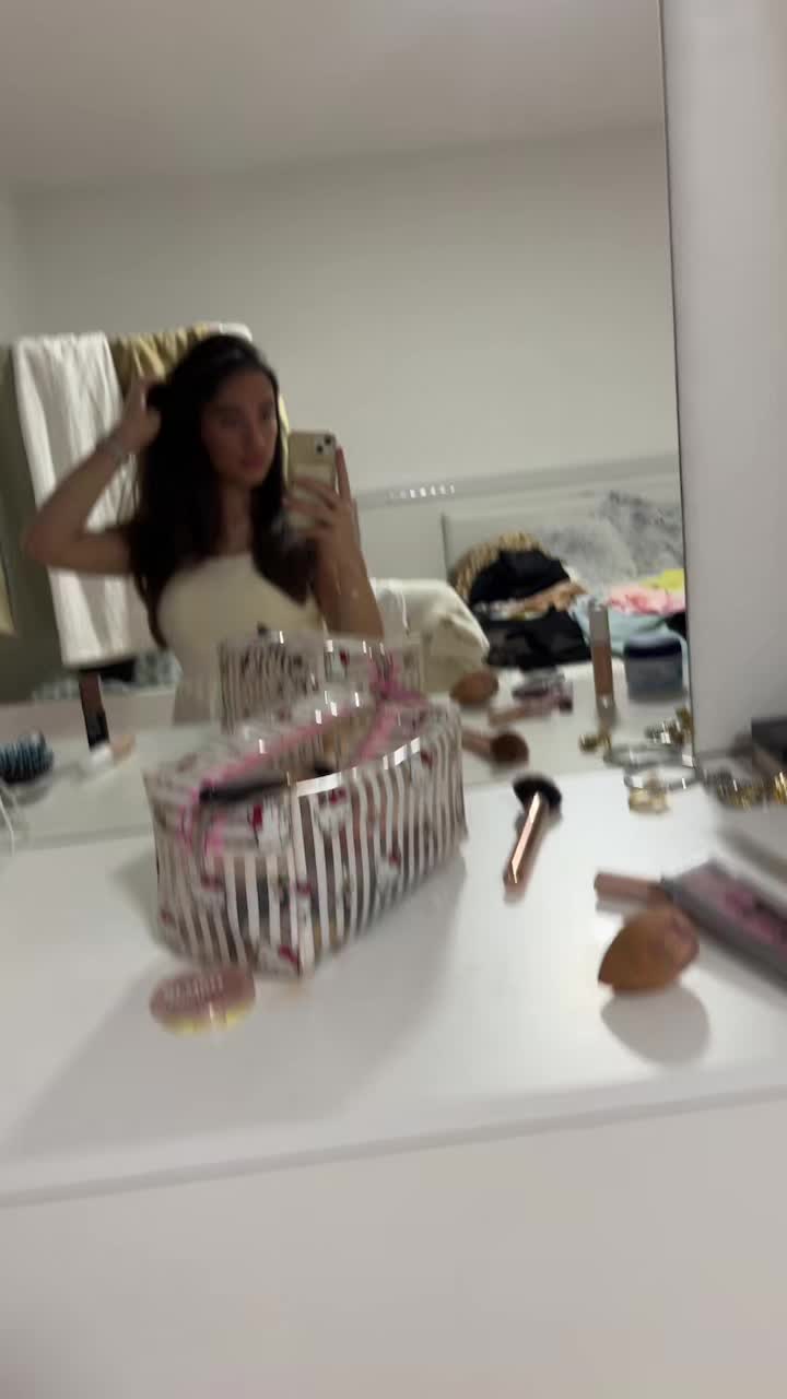 @sᴀʀᴀ