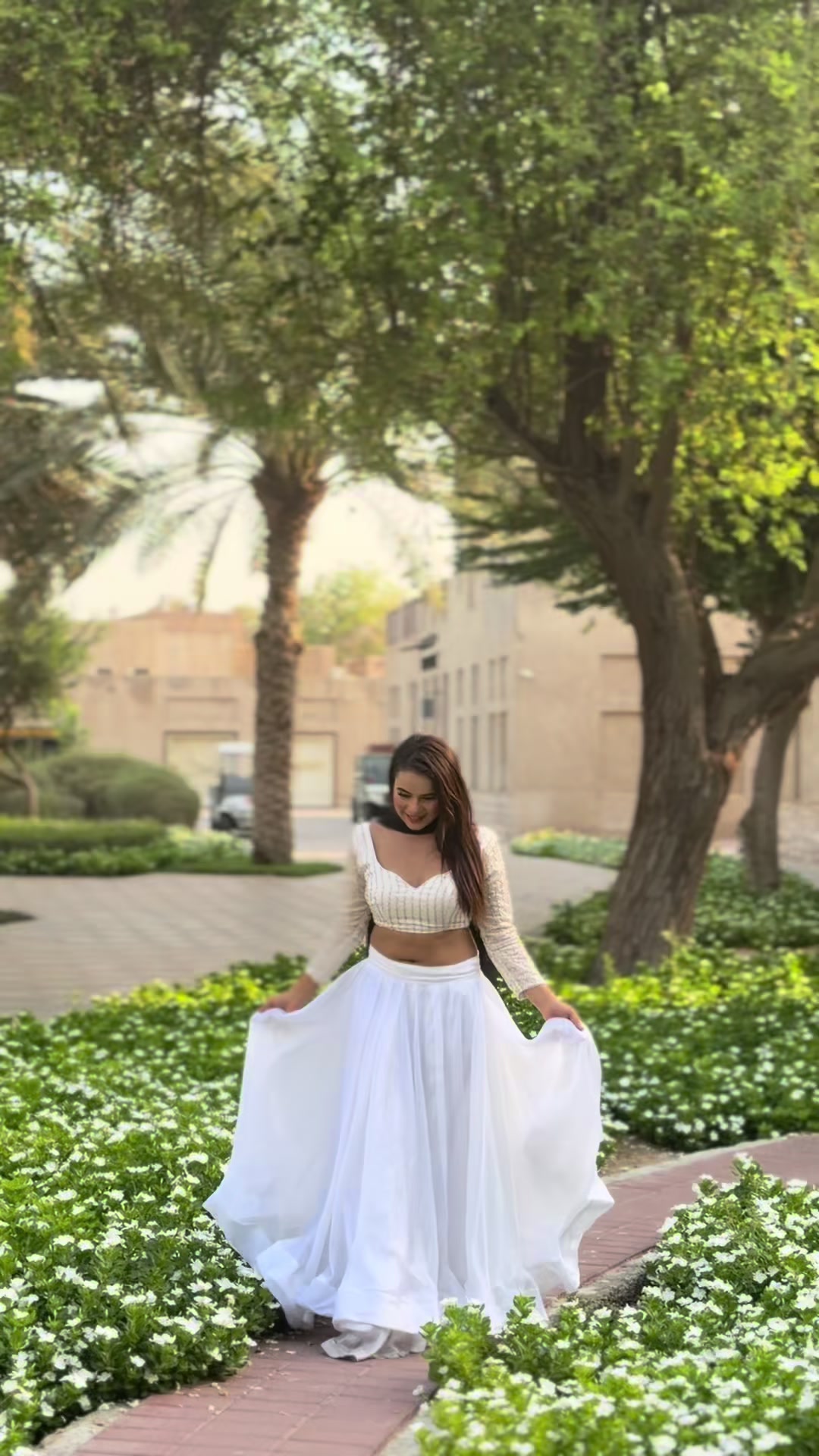 @असु