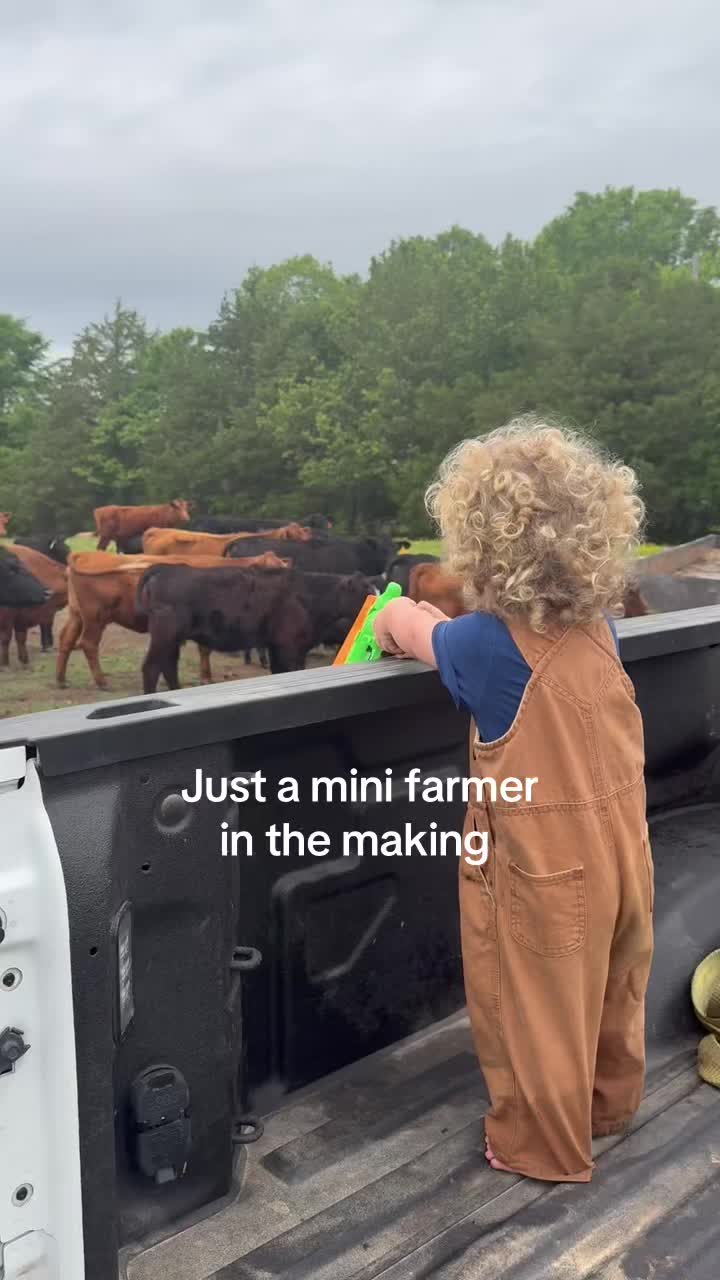 @Raisingfarmkids