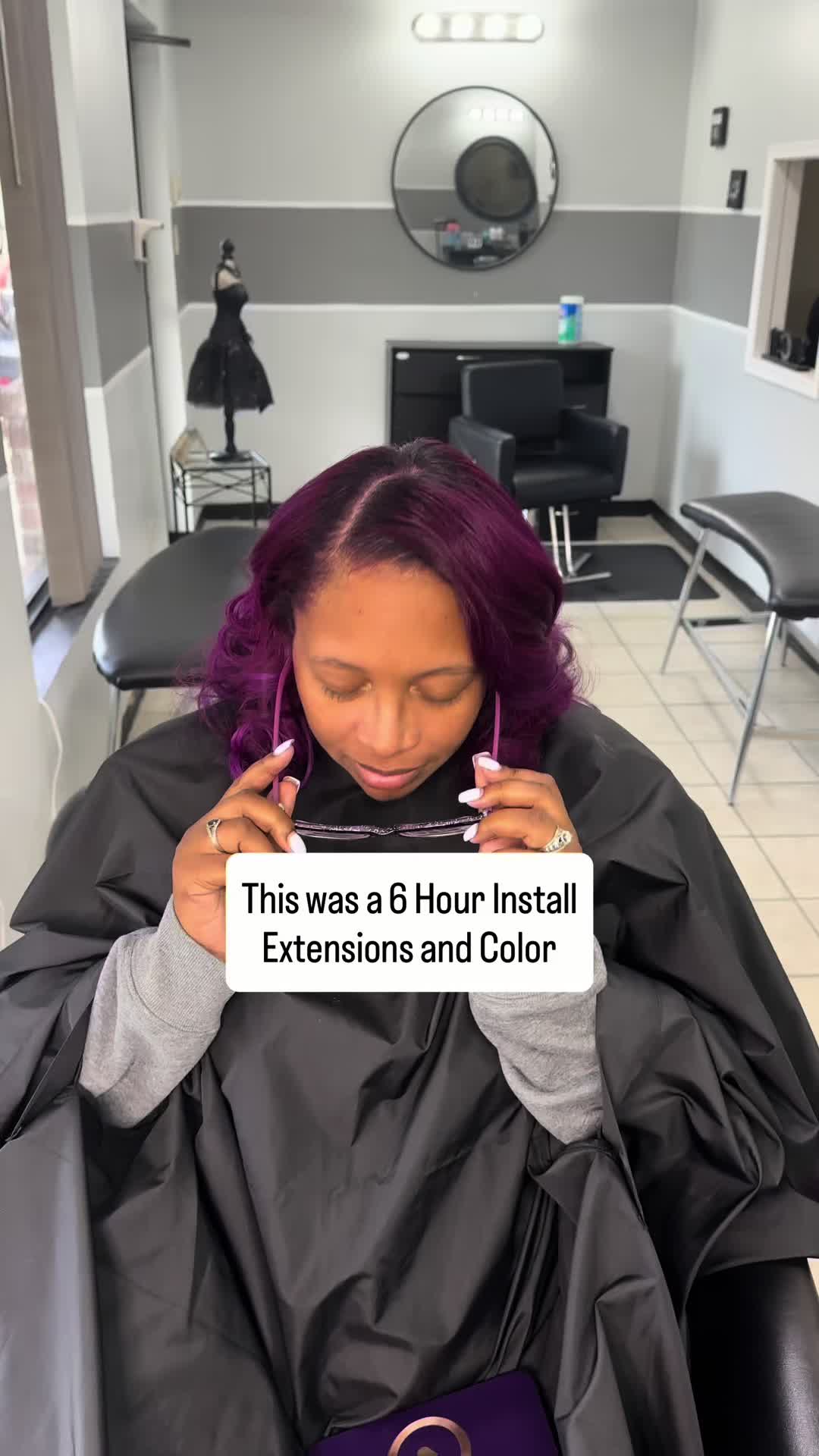 @Strawberricurls | Hairstylist