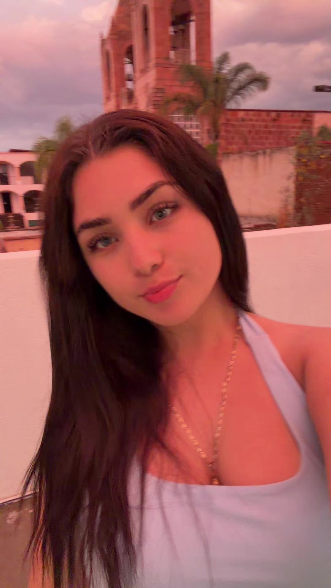 @daniela