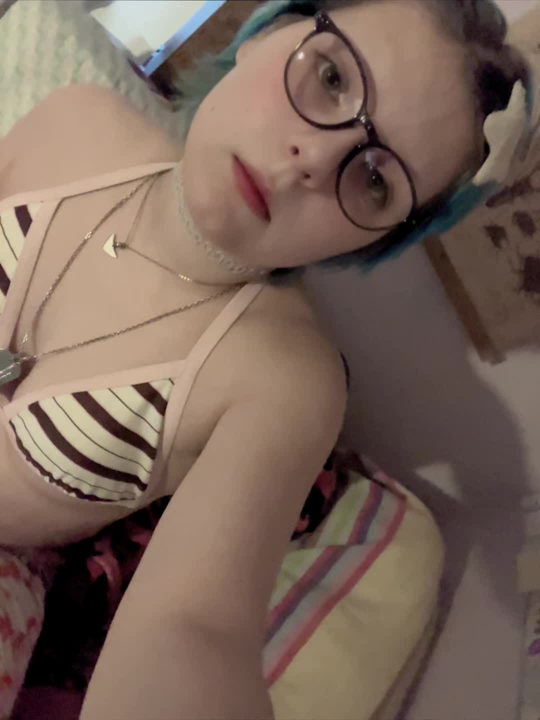 @🫧🐰 LIZZIE / LAPIS ⛓️🍃