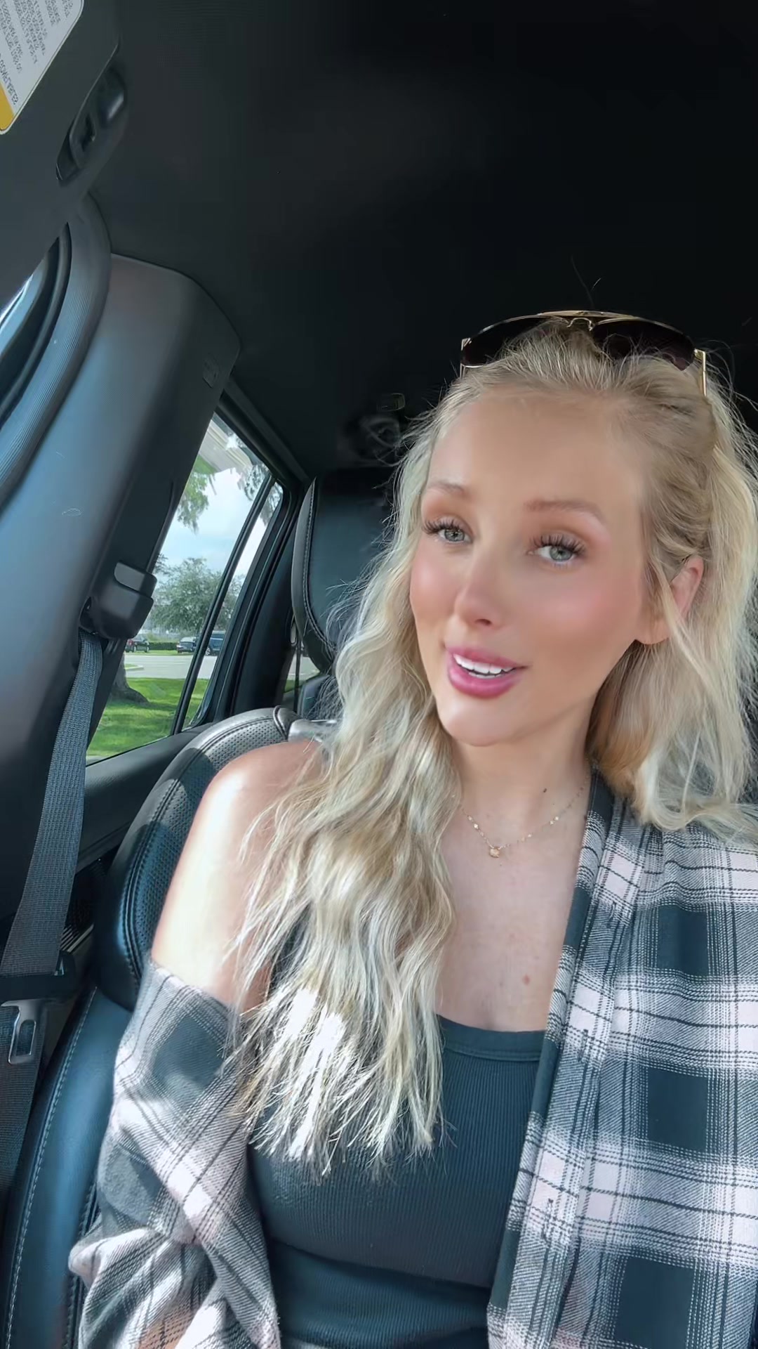 @Kelly_Marie_💛