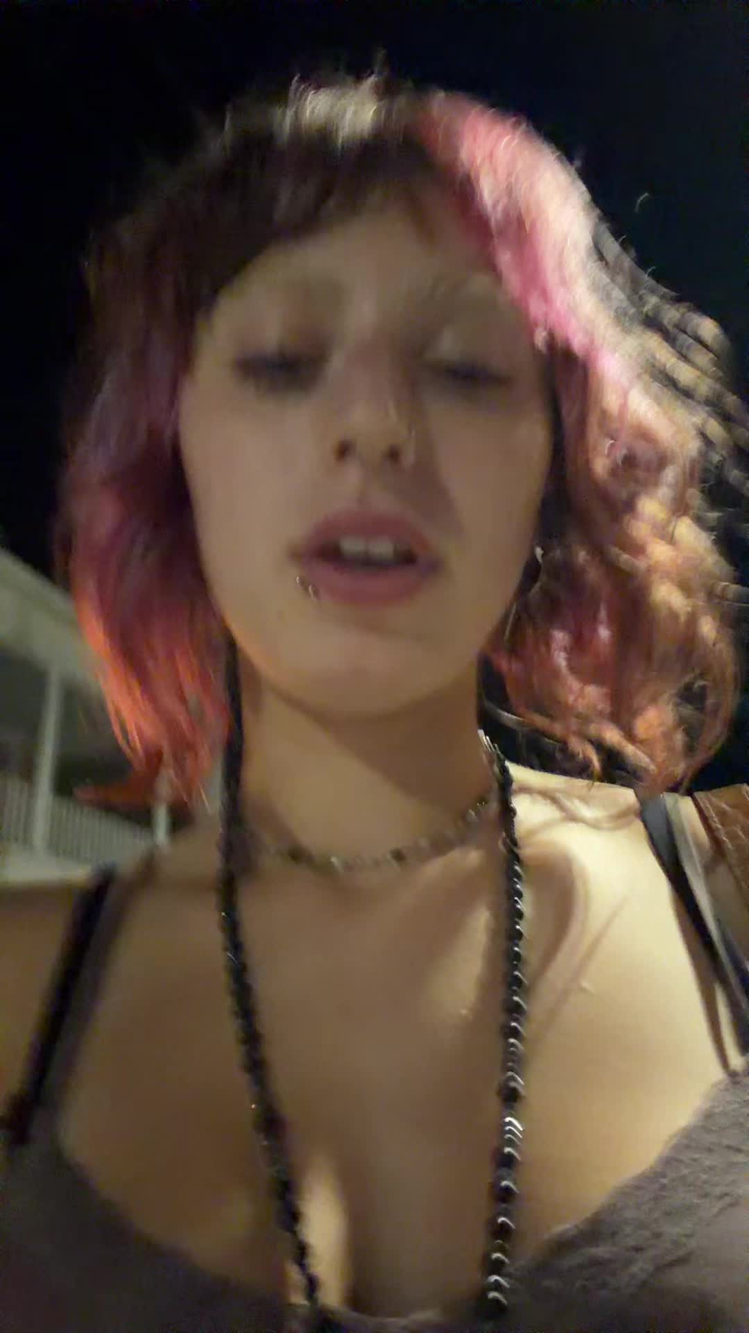 @AVA
