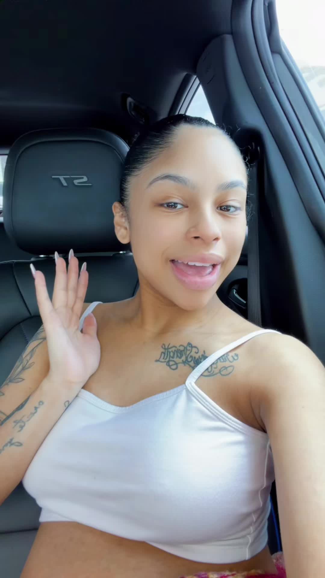 @Nadia J