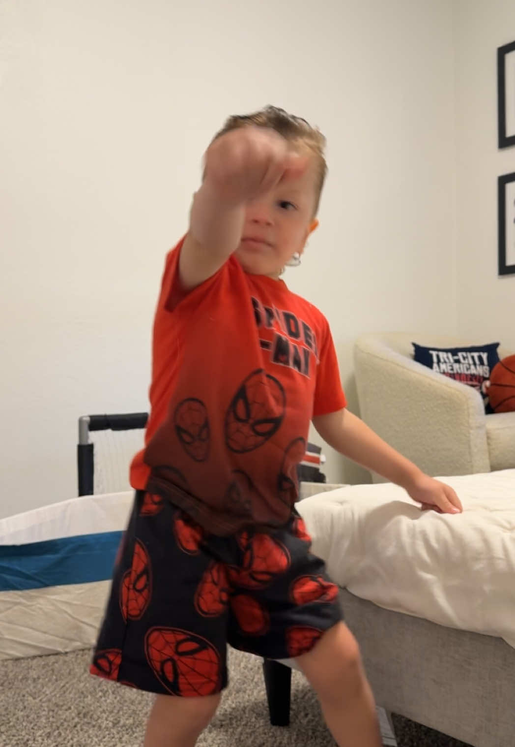 @e
