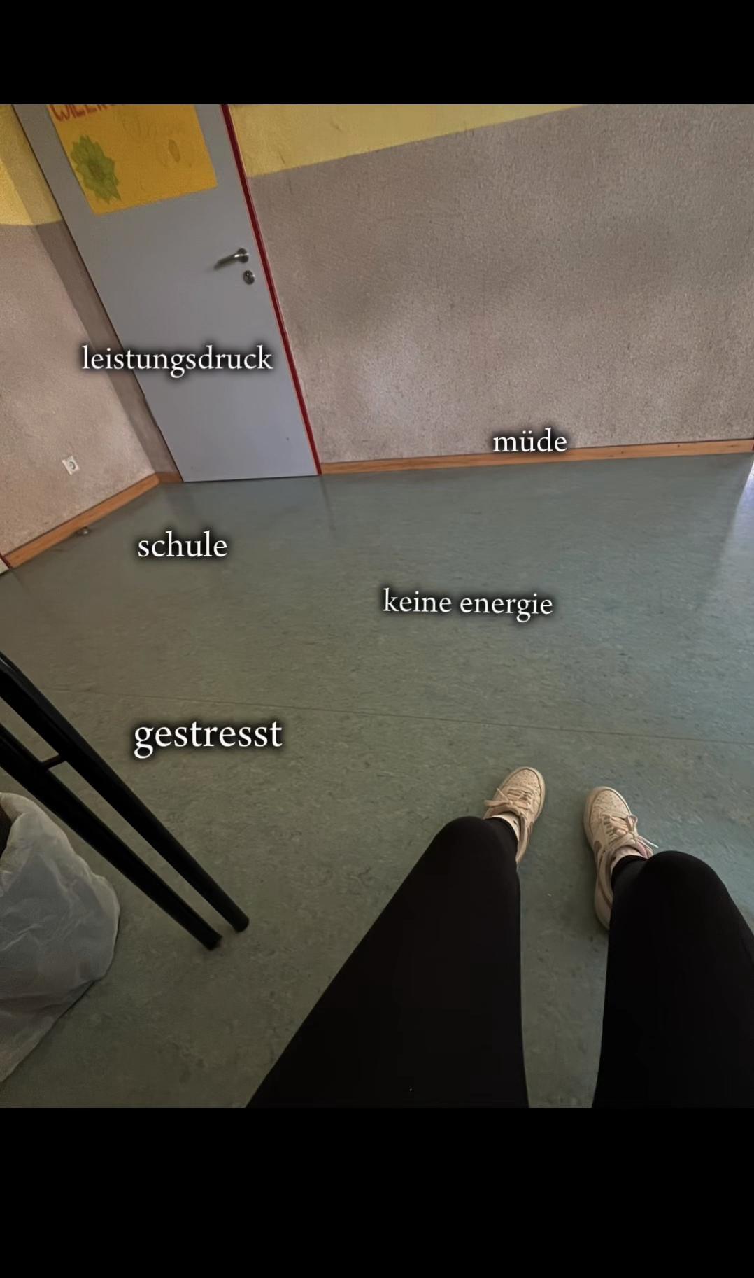 @ꨄ