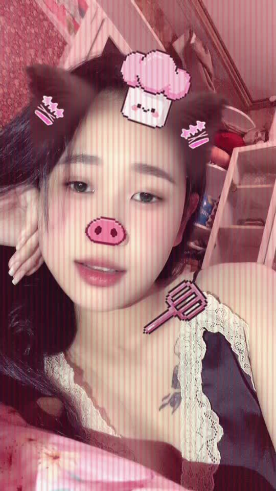@BÉ THỎ🐰🥕