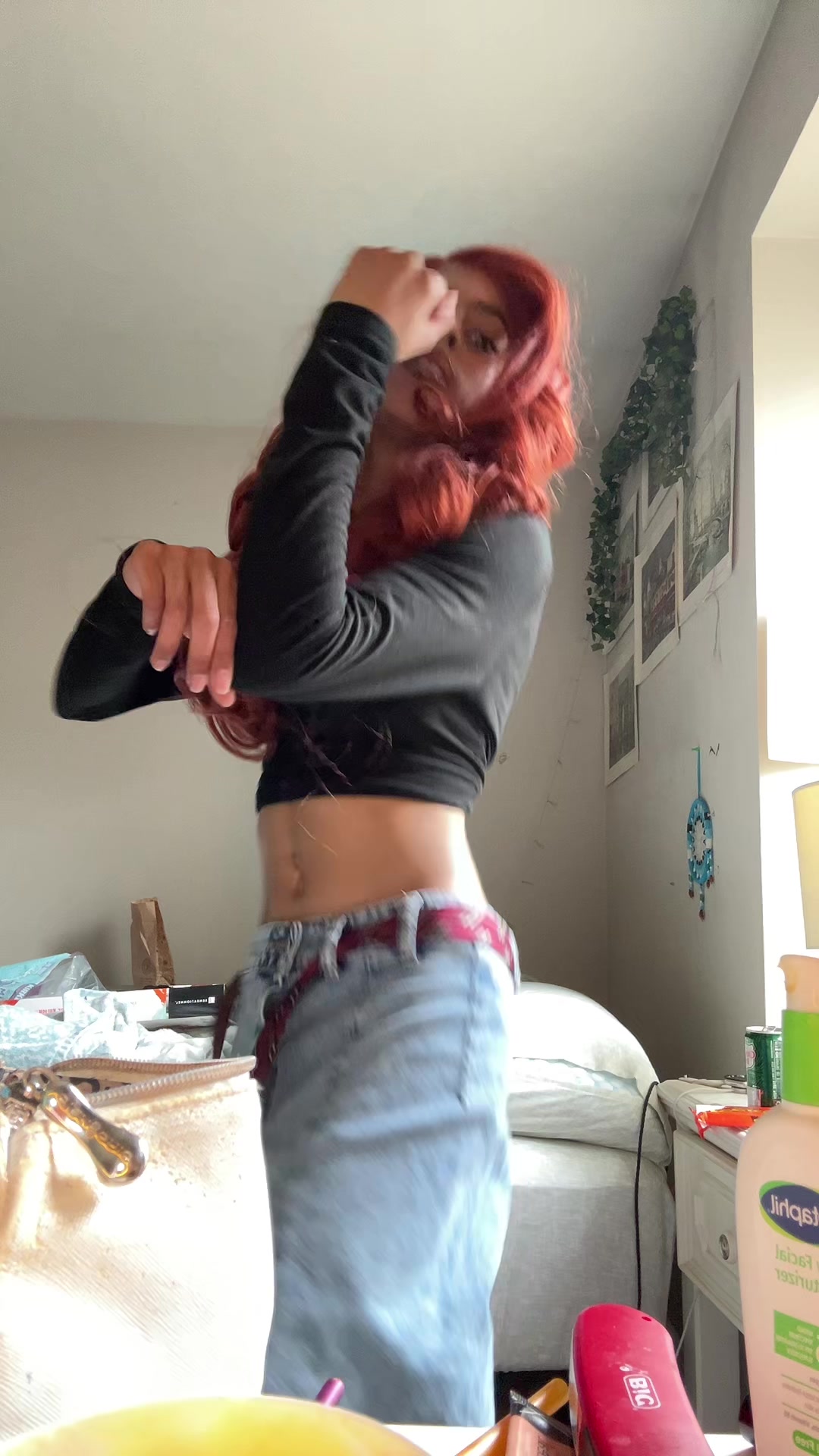 @nosmilingnini