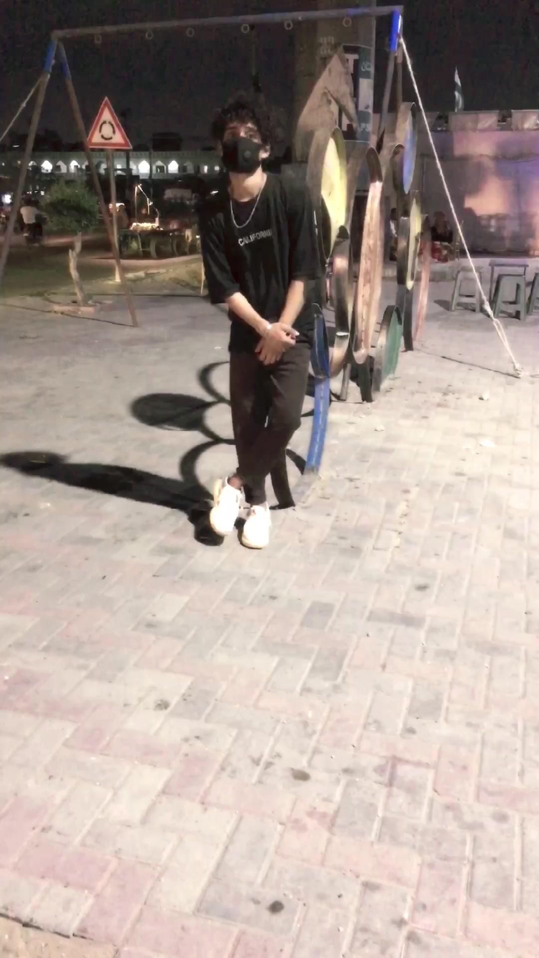 @حمزہ🤑