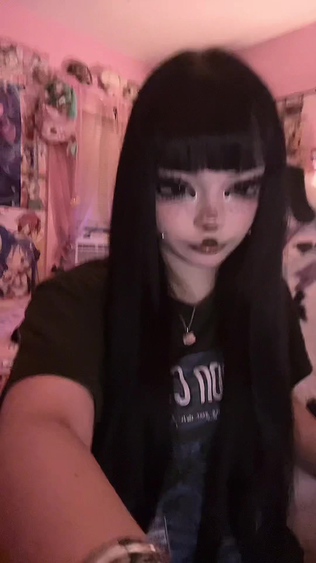 @ᗢ Ria