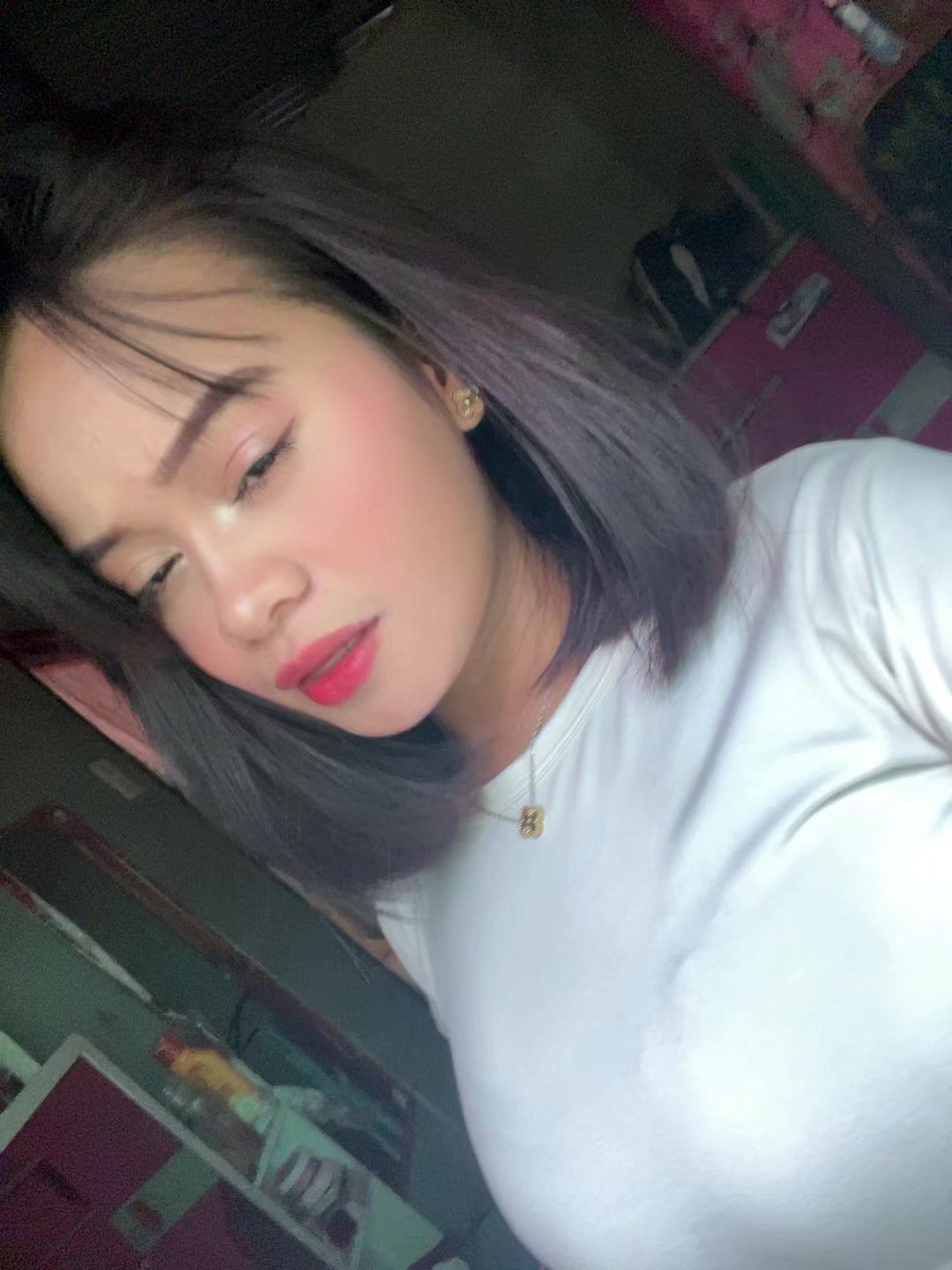 @~